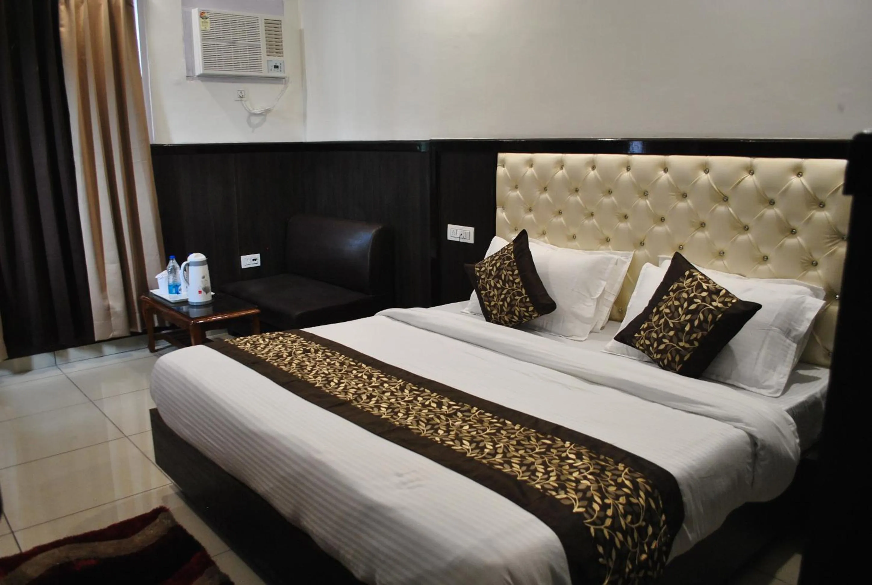 Bedroom, Bed in Hotel Green Valley