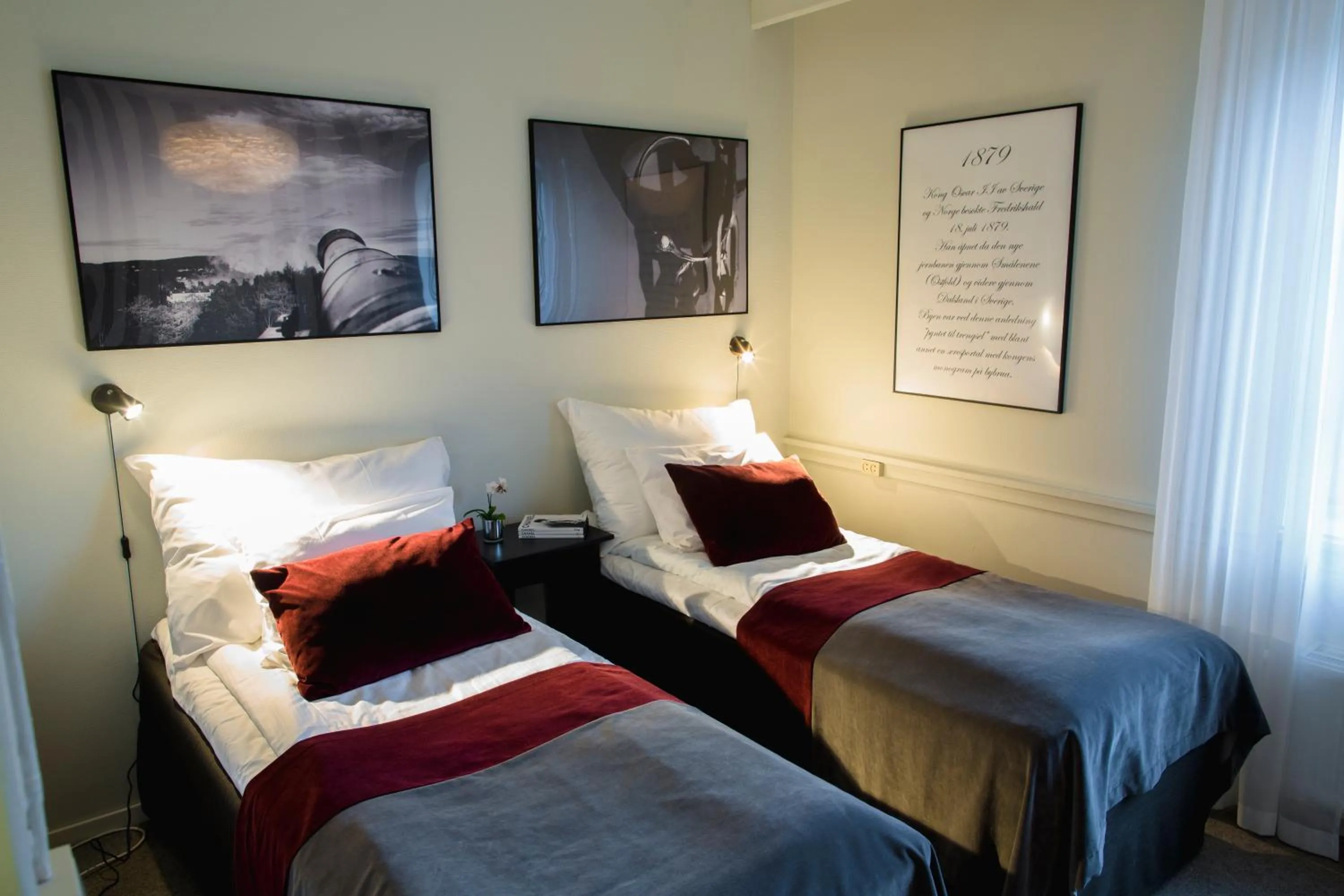 Bed in Fredriksten Hotell