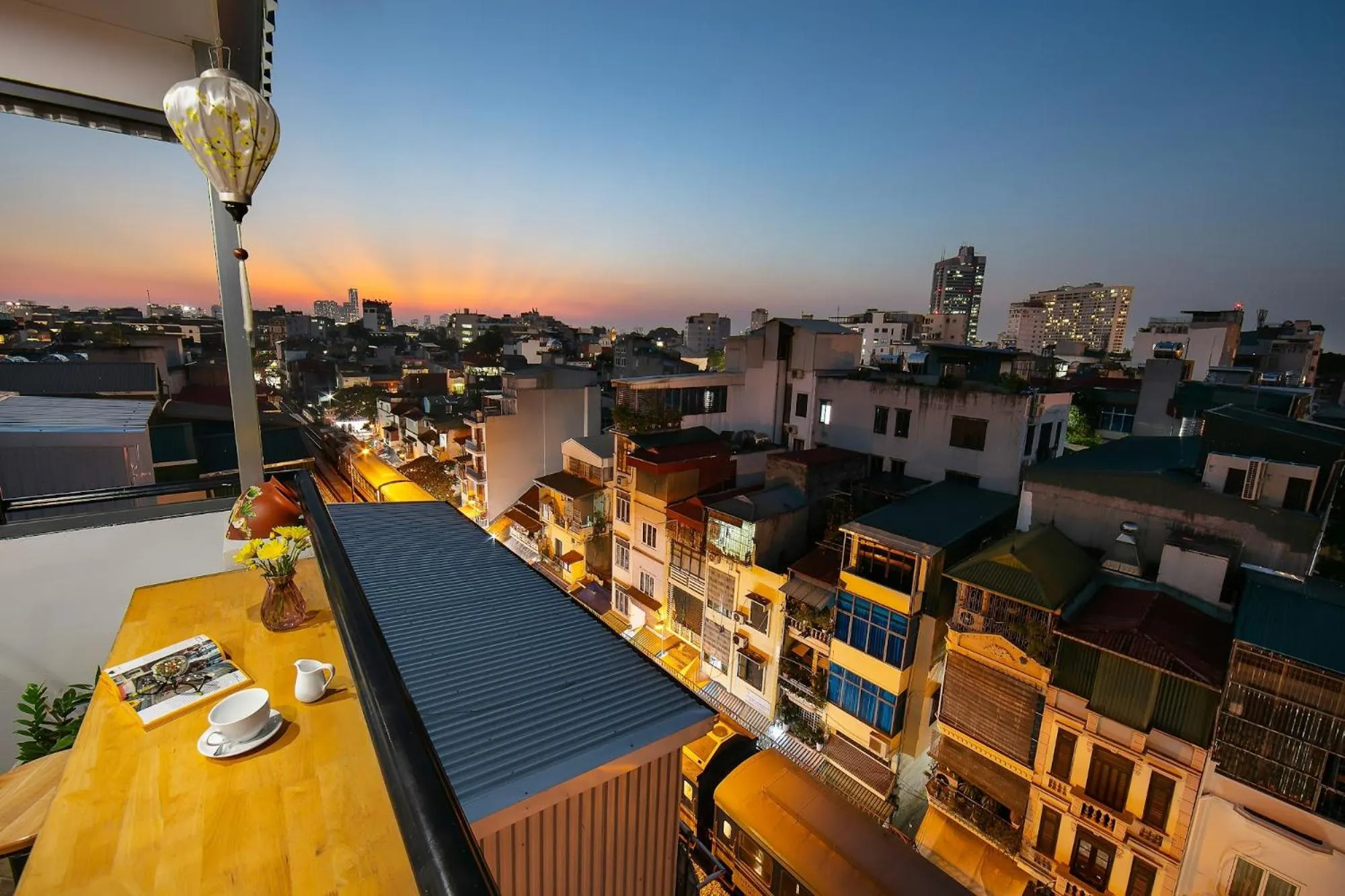 Breakfast in Hanoi La Cascada House & Travel