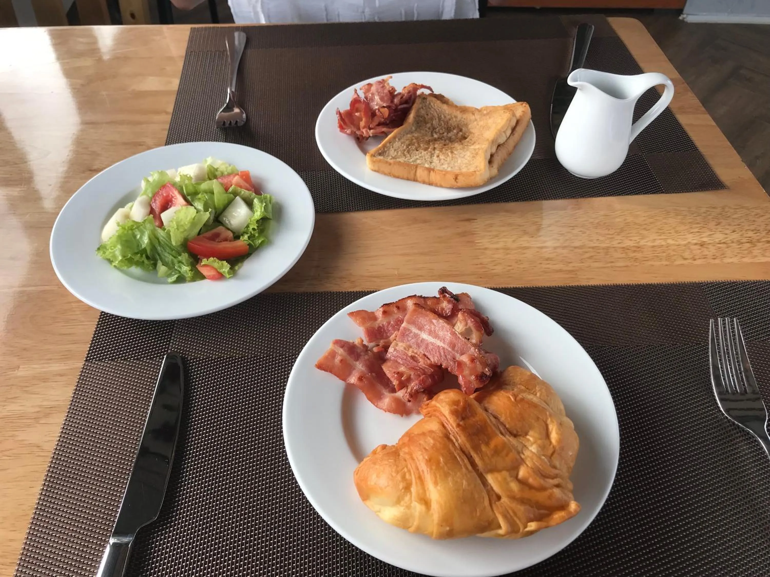 Food and drinks in Hanoi La Cascada House & Travel