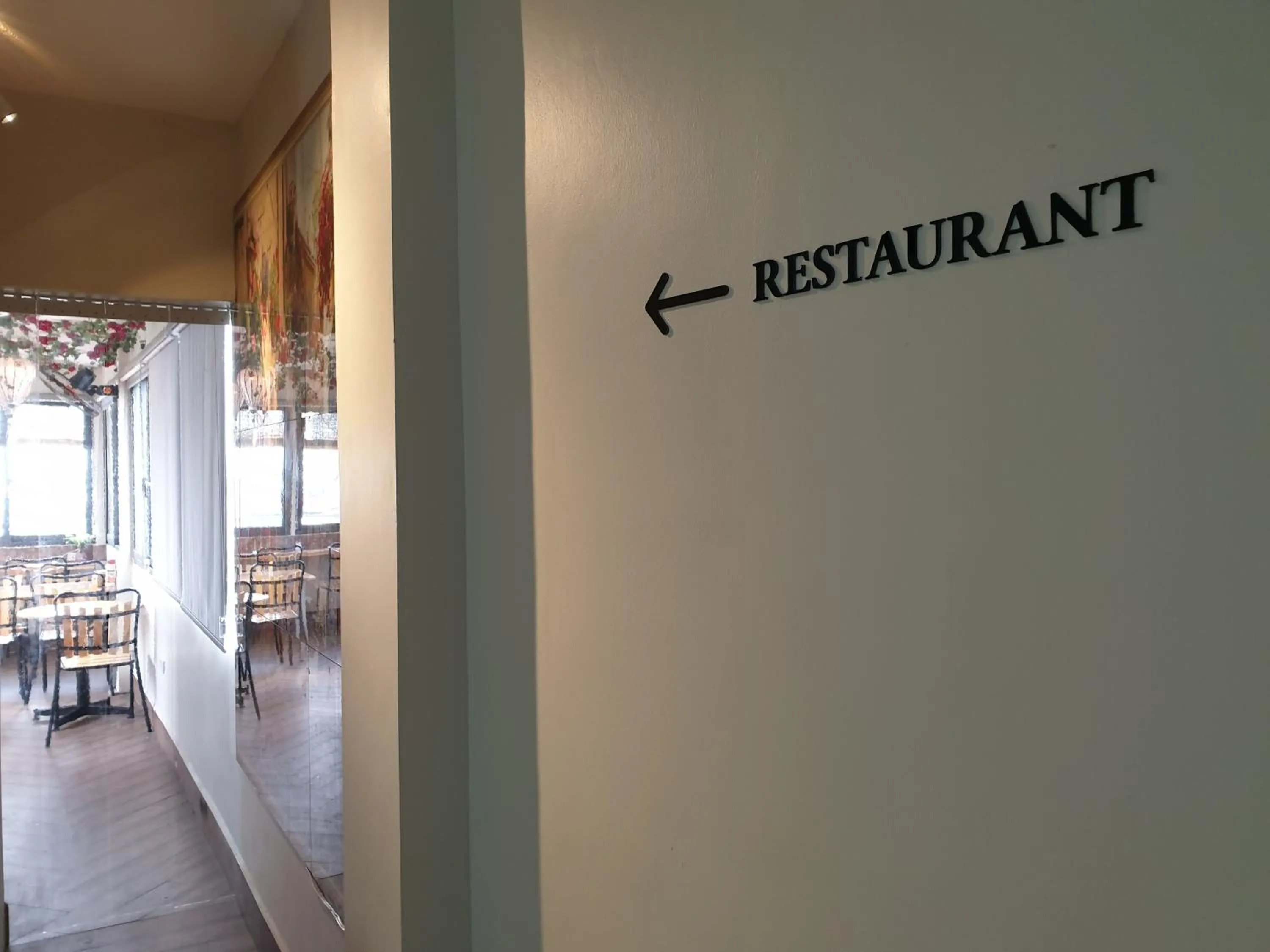 Breakfast in Hanoi La Cascada House & Travel