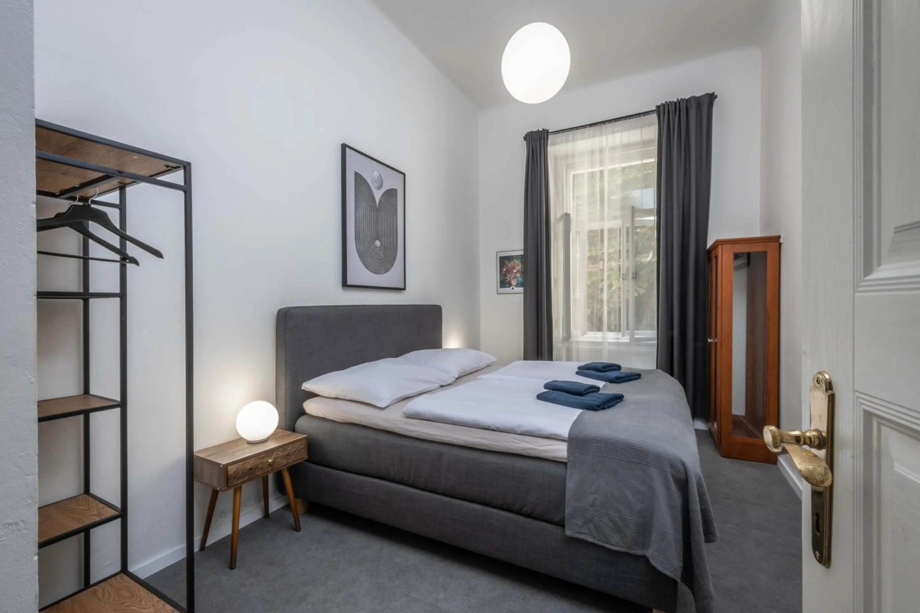 Centrally located 3BD home near National Museum
