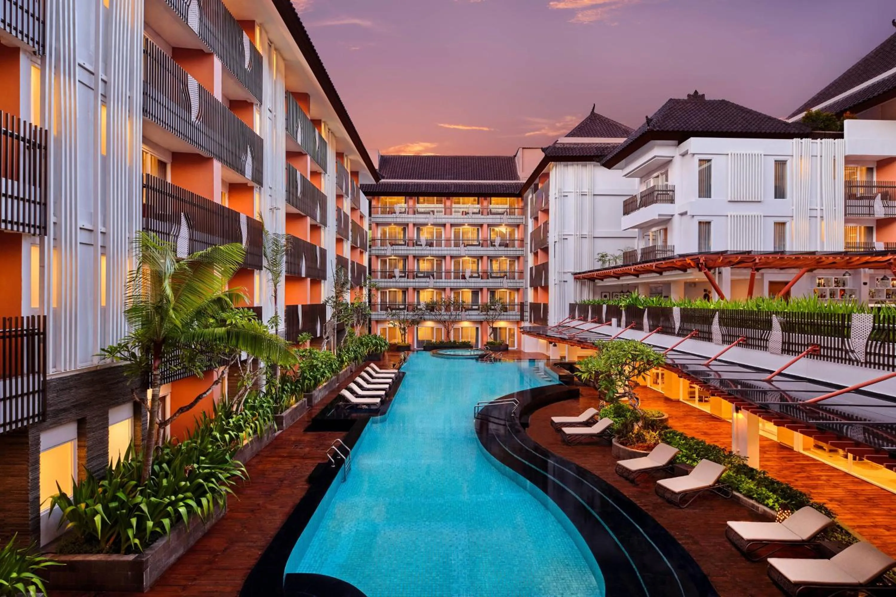 Swimming pool in Fairfield by Marriott Bali Kuta Sunset Road
