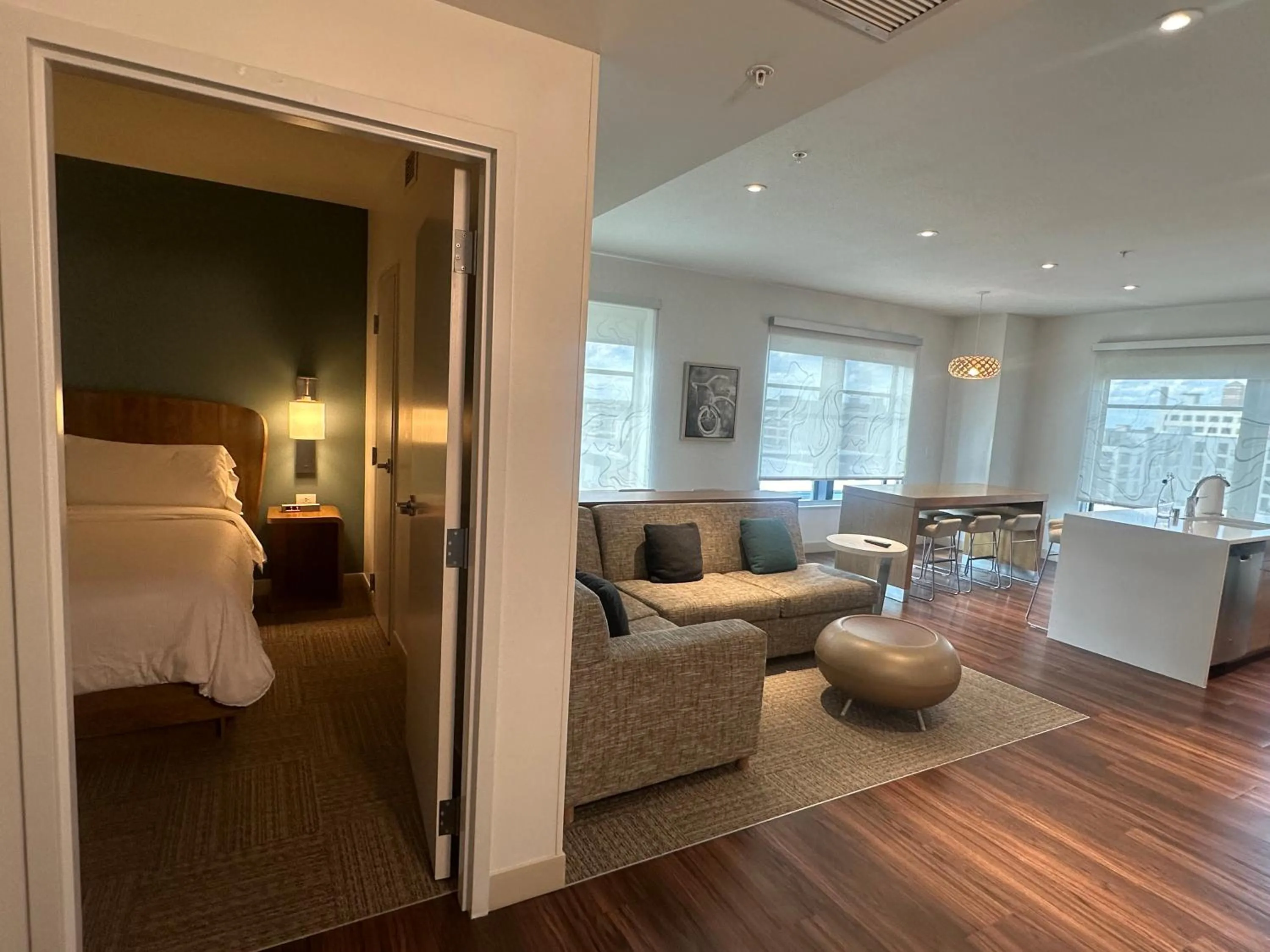 Bedroom in Element Minneapolis Downtown North Loop