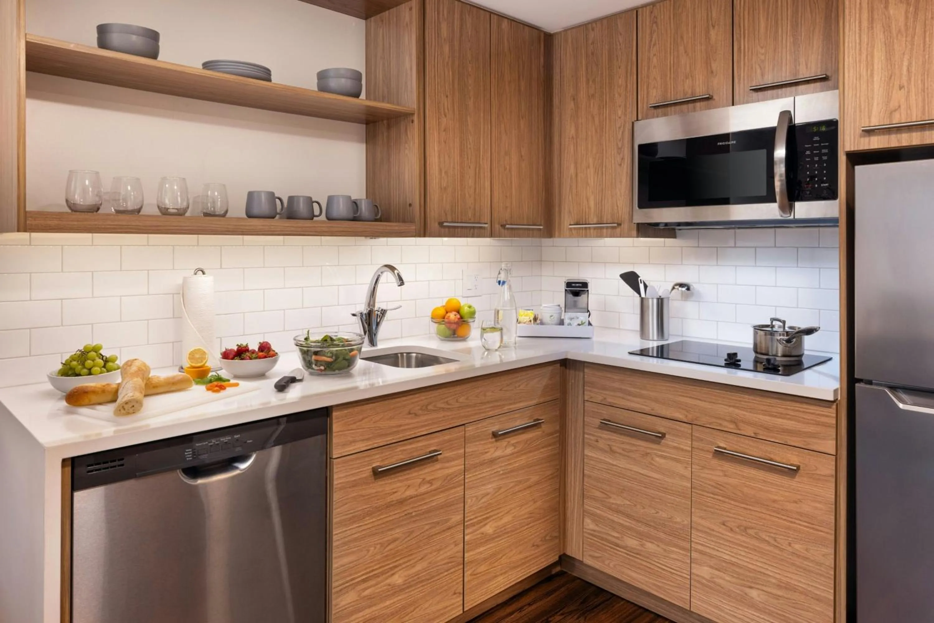 Kitchen or kitchenette in Element Minneapolis Downtown North Loop