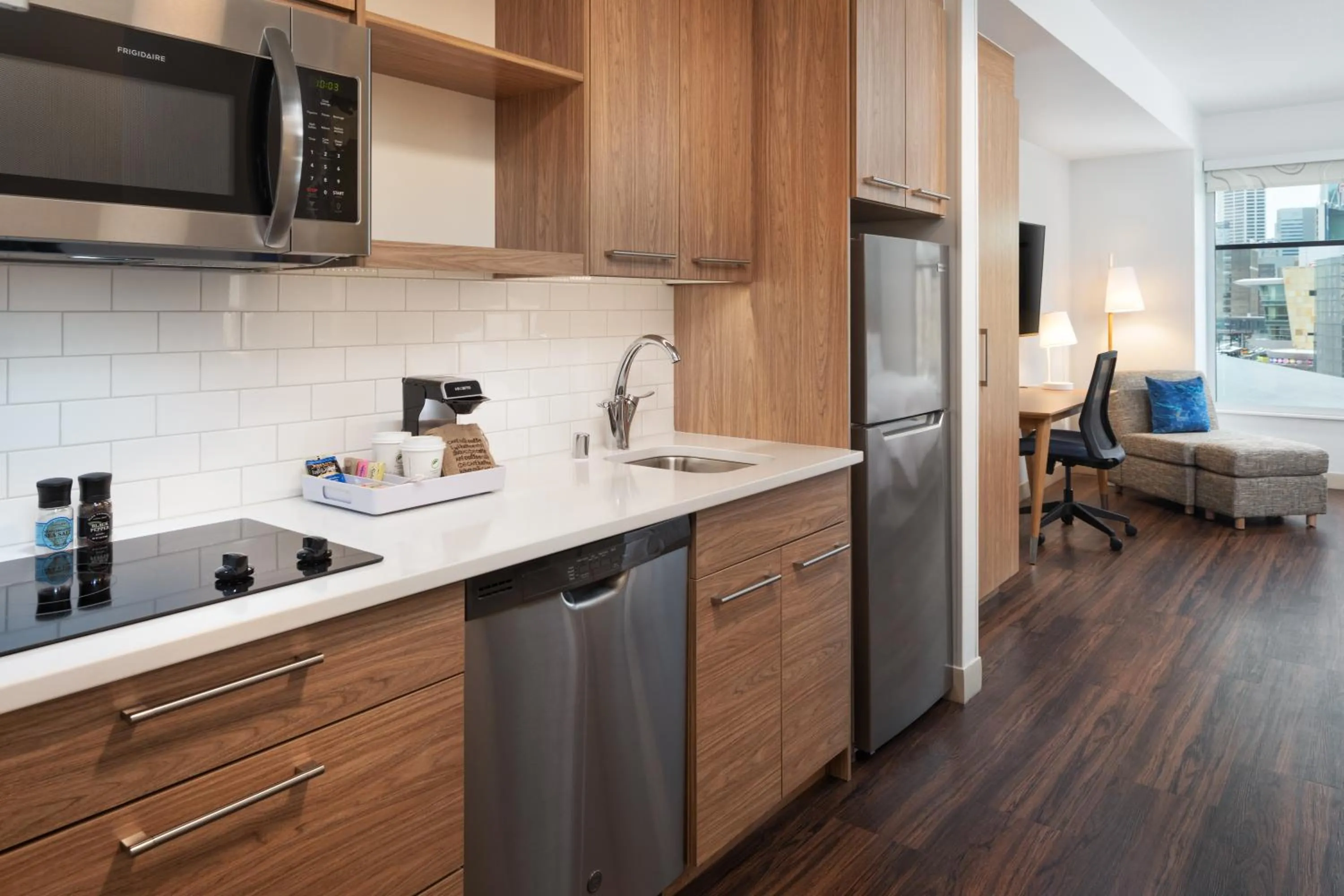 Kitchen or kitchenette in Element Minneapolis Downtown North Loop