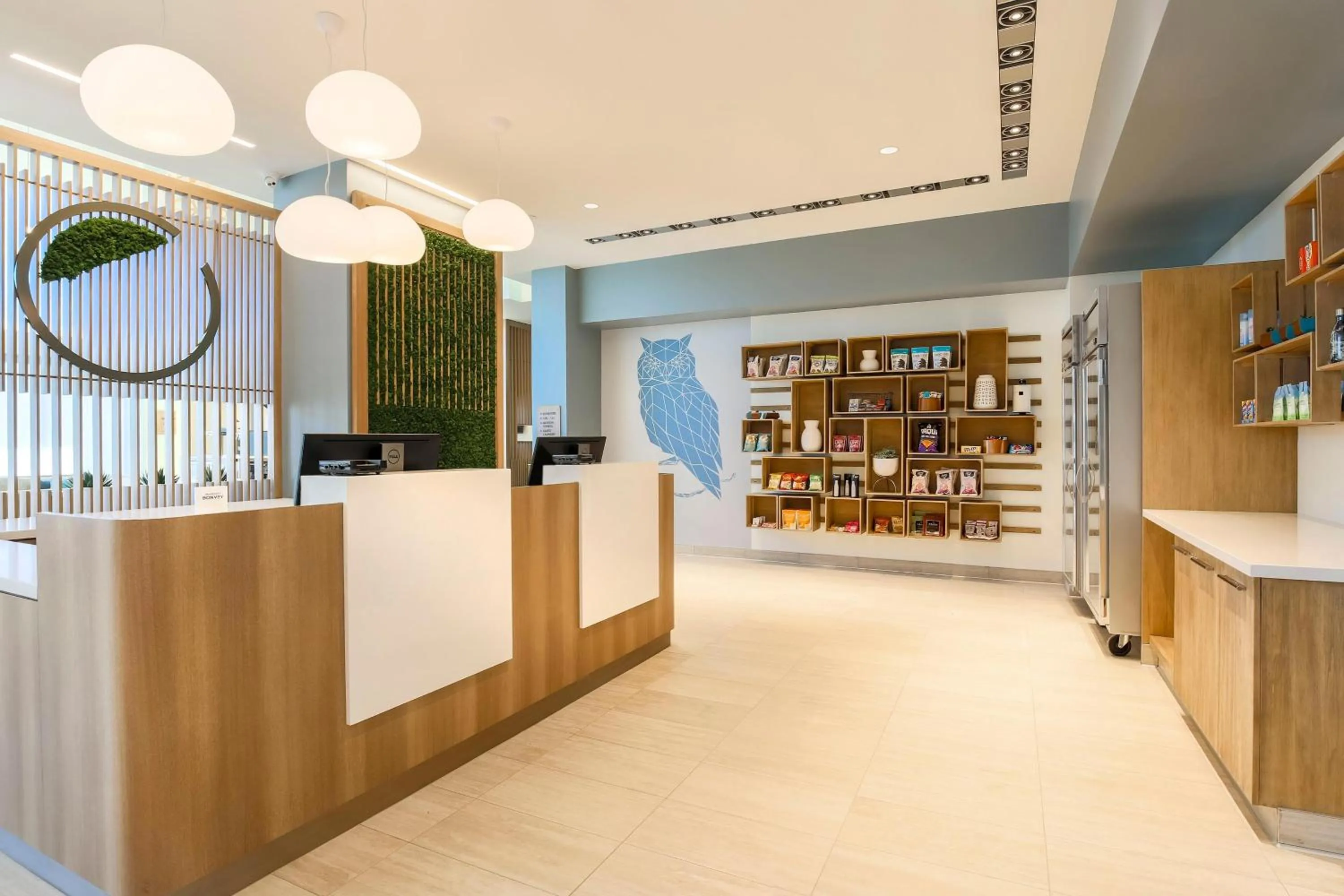 Lobby or reception in Element Ontario Rancho Cucamonga