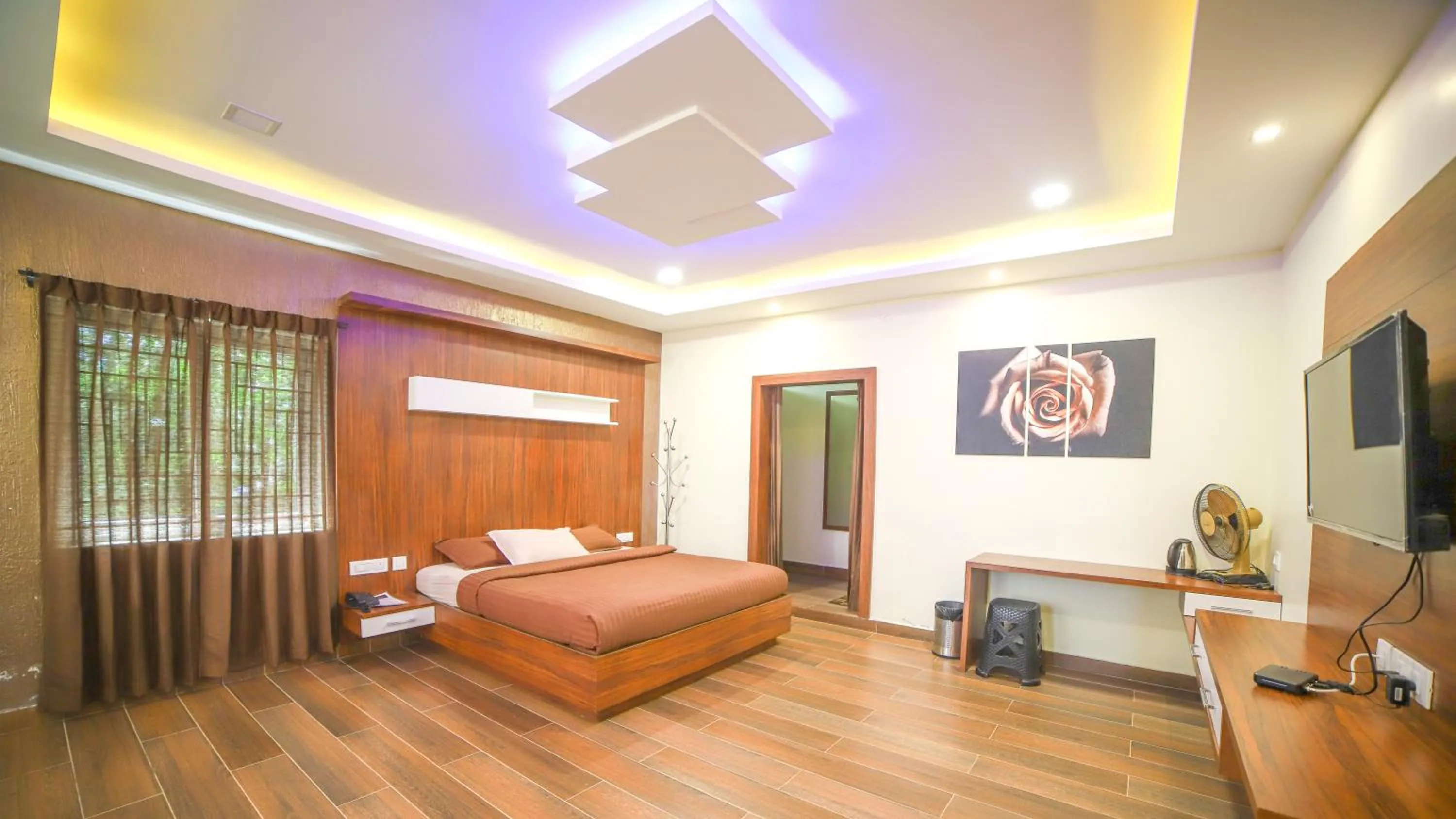 Bedroom, Bed in Aira Residency Kothagiri by Lexstays