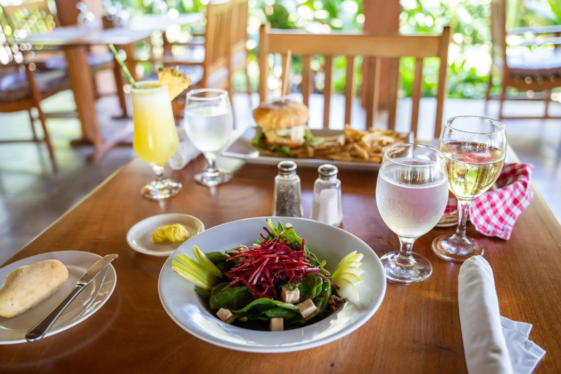 Food in Capitán Suizo Beachfront Boutique Hotel