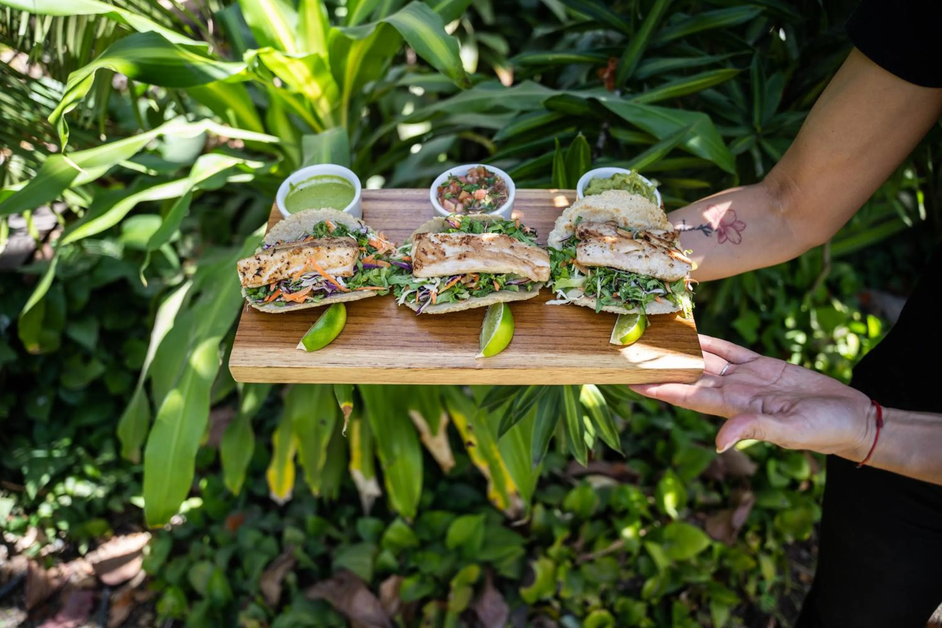 Food and drinks in Capitán Suizo Beachfront Boutique Hotel