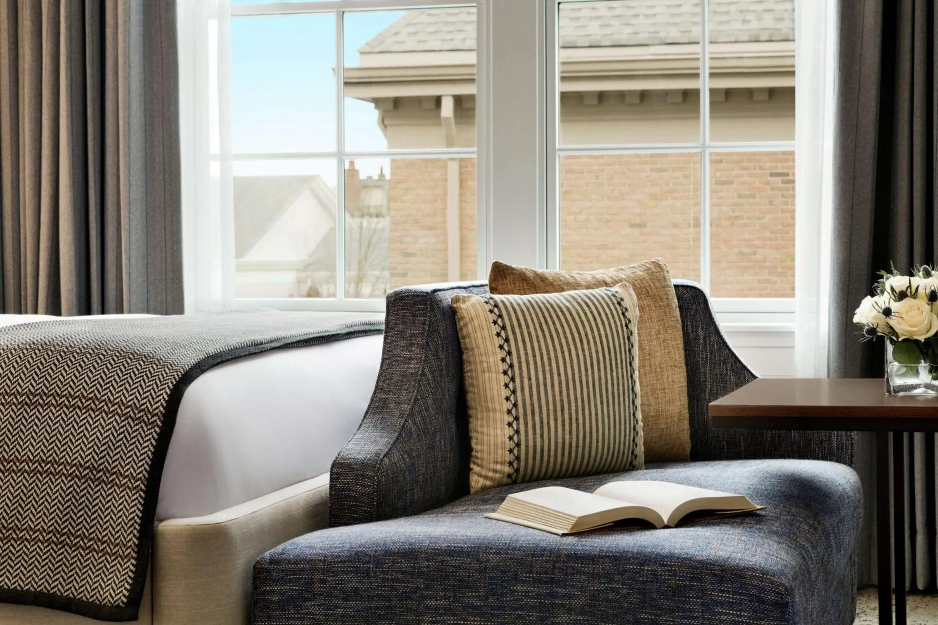 Bed in The Harpeth Franklin Downtown, Curio Collection by Hilton