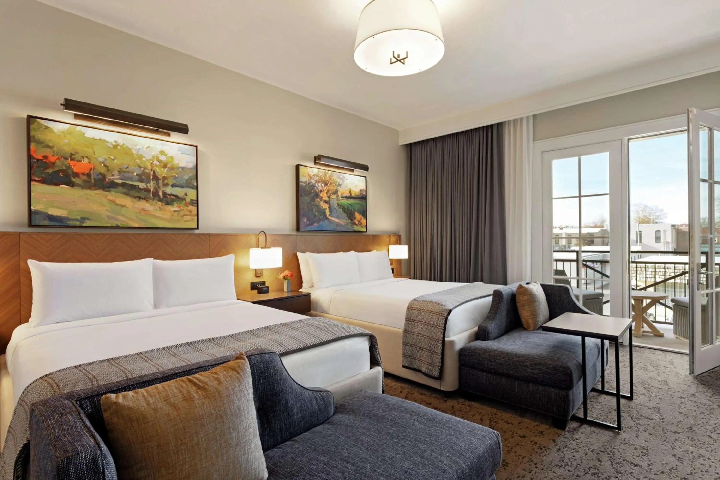 Bed in The Harpeth Franklin Downtown, Curio Collection by Hilton