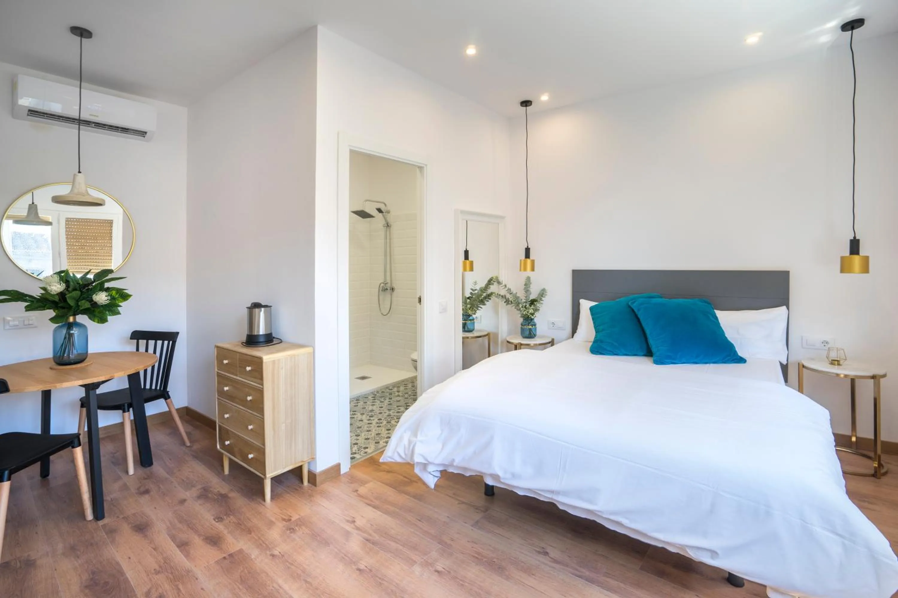 Decorative detail, Bed in Hotelito Boutique Badalona Mar