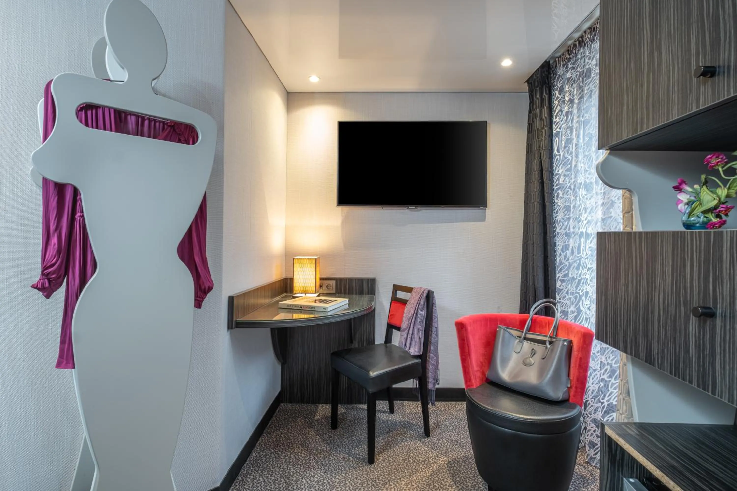 Bedroom in Hôtel Du Vieux Saule