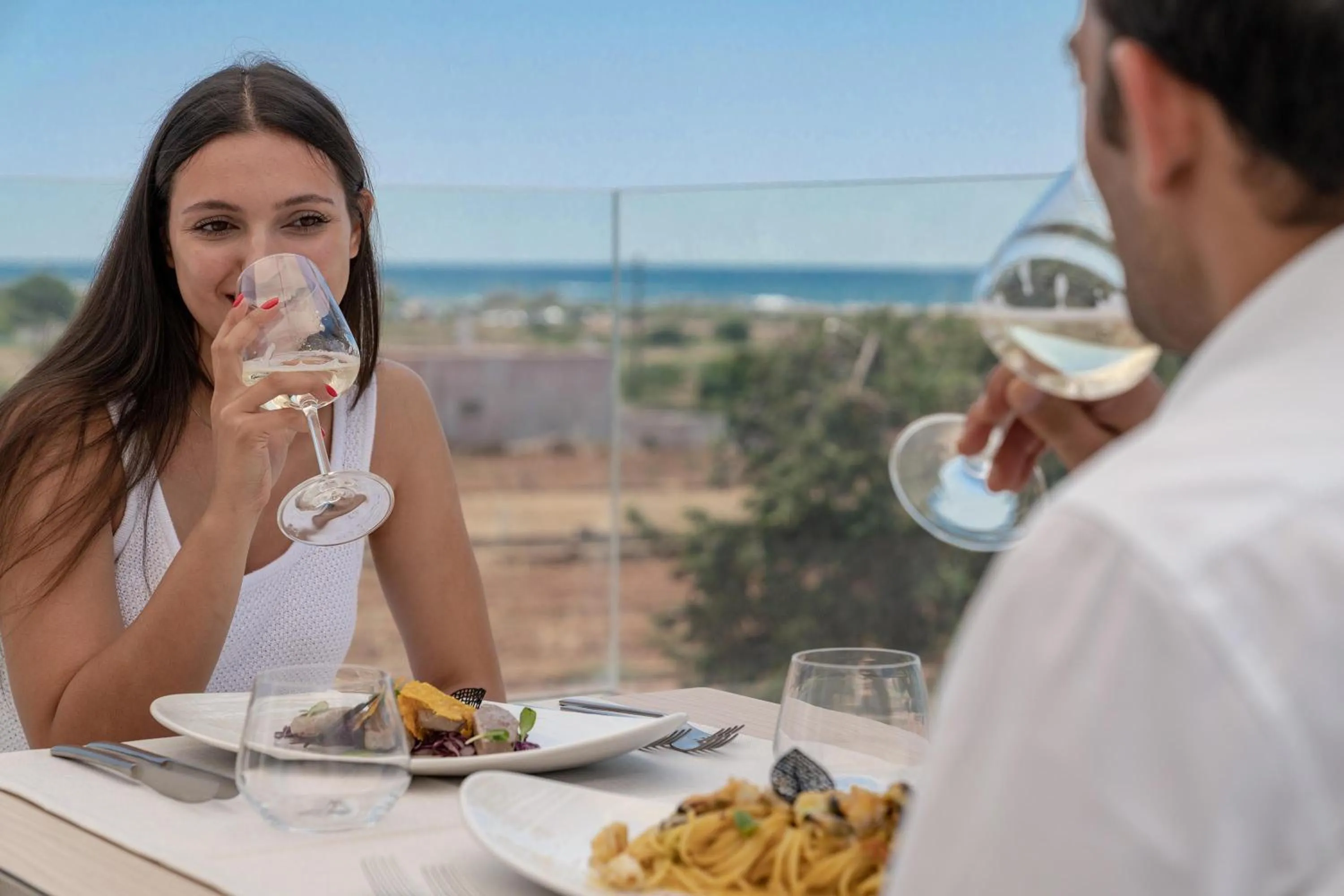 Restaurant/places to eat in Perla Saracena Hotel & Restaurant