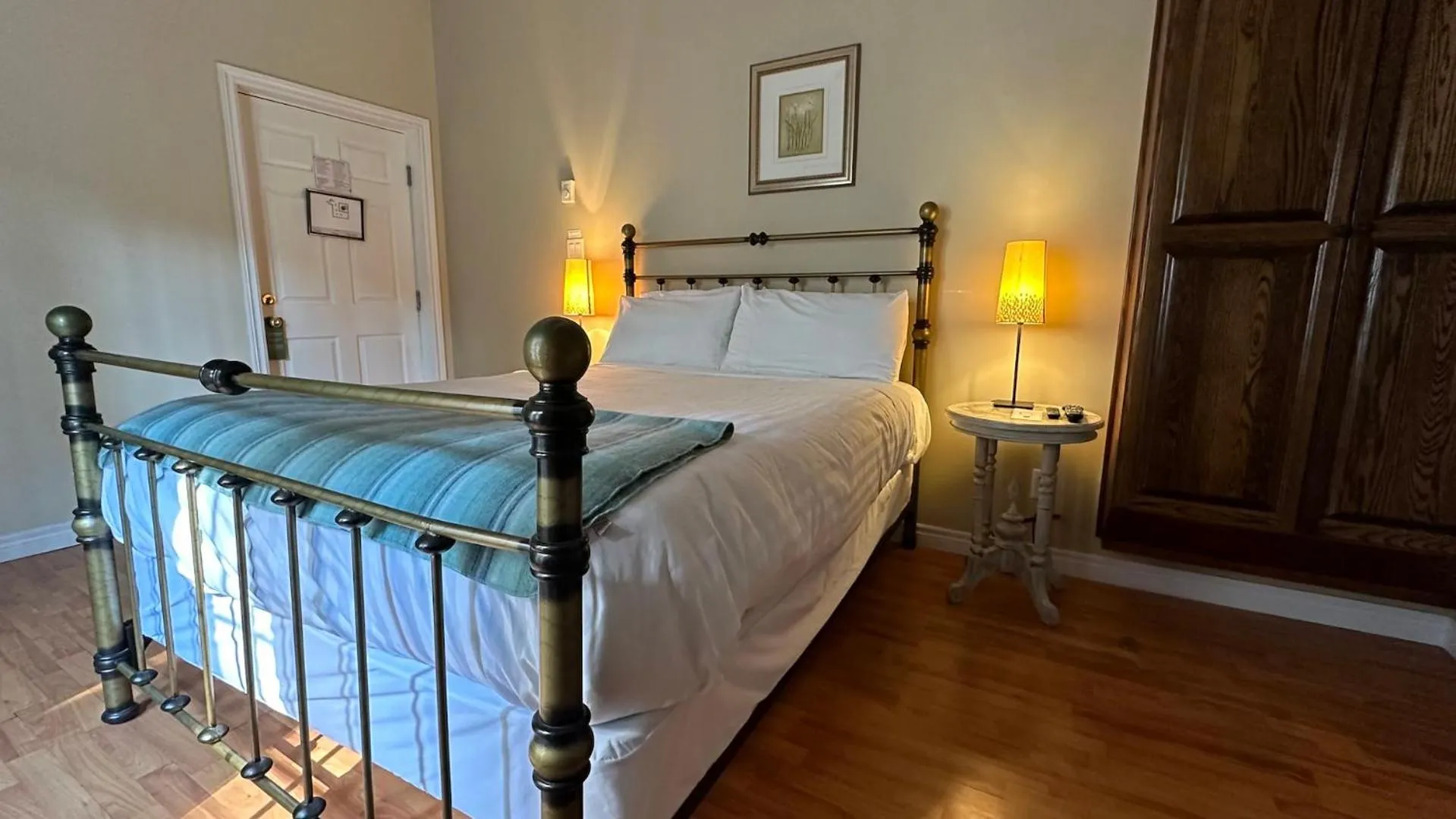 Pathsaala Inn & Restaurant