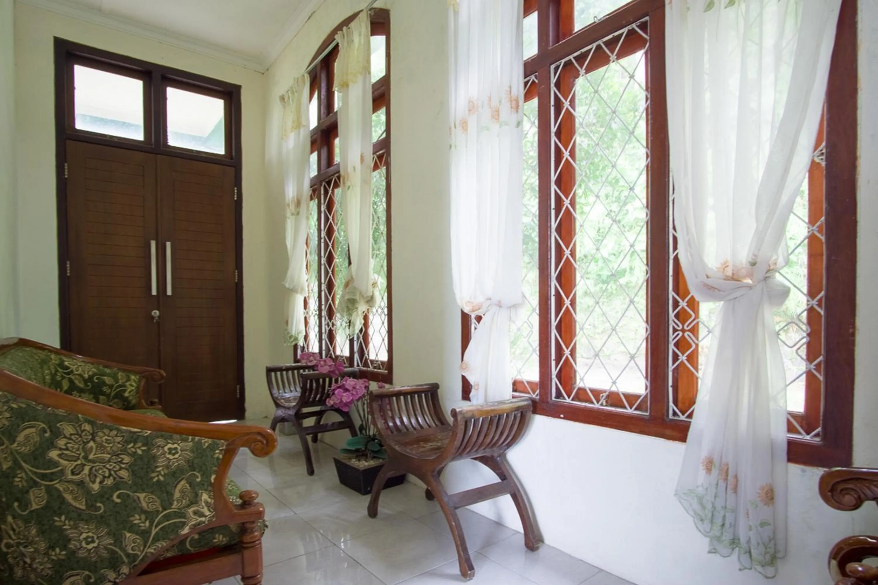 RedDoorz Syariah near Ngade Lake Ternate