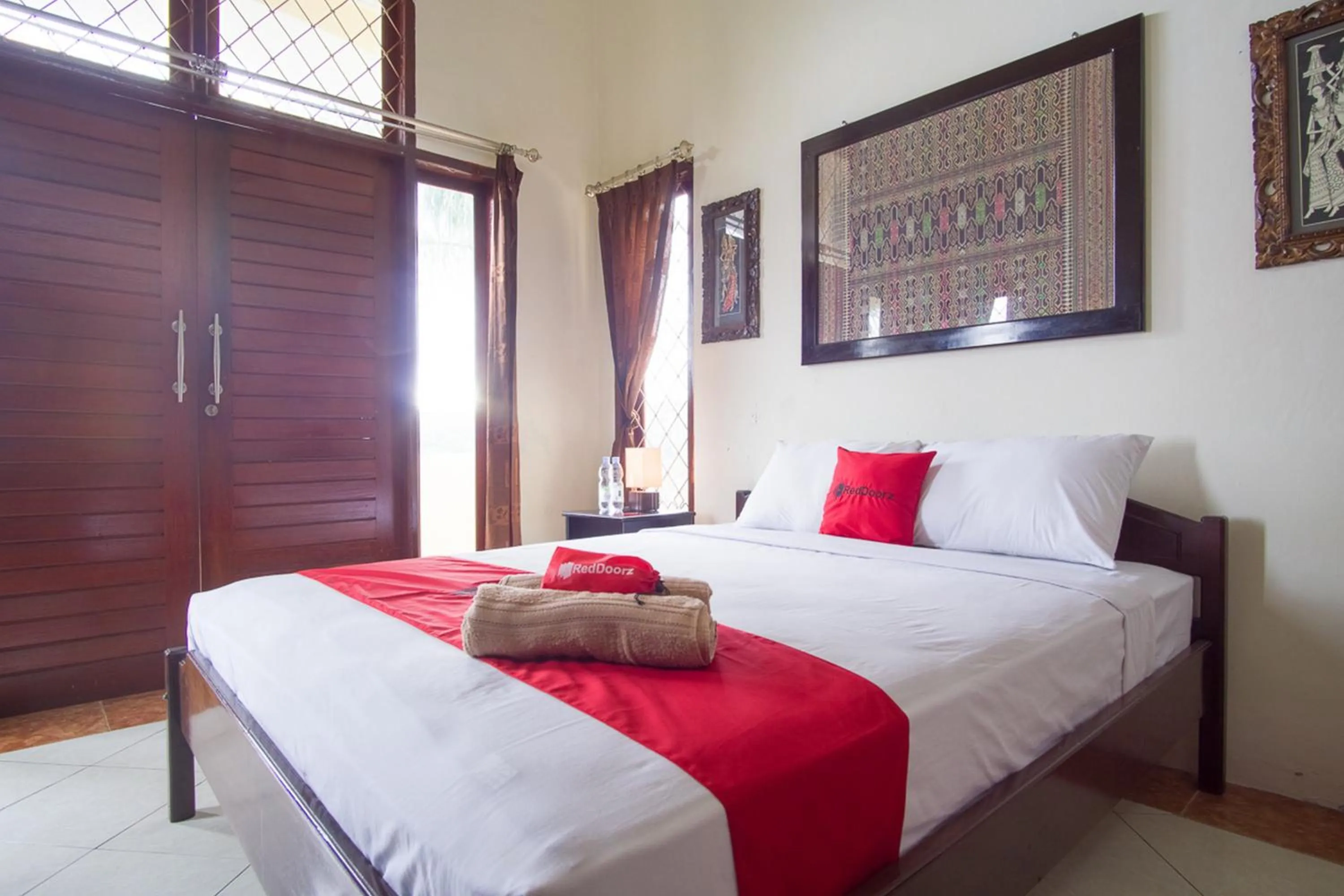 Bed in RedDoorz Syariah near Ngade Lake Ternate