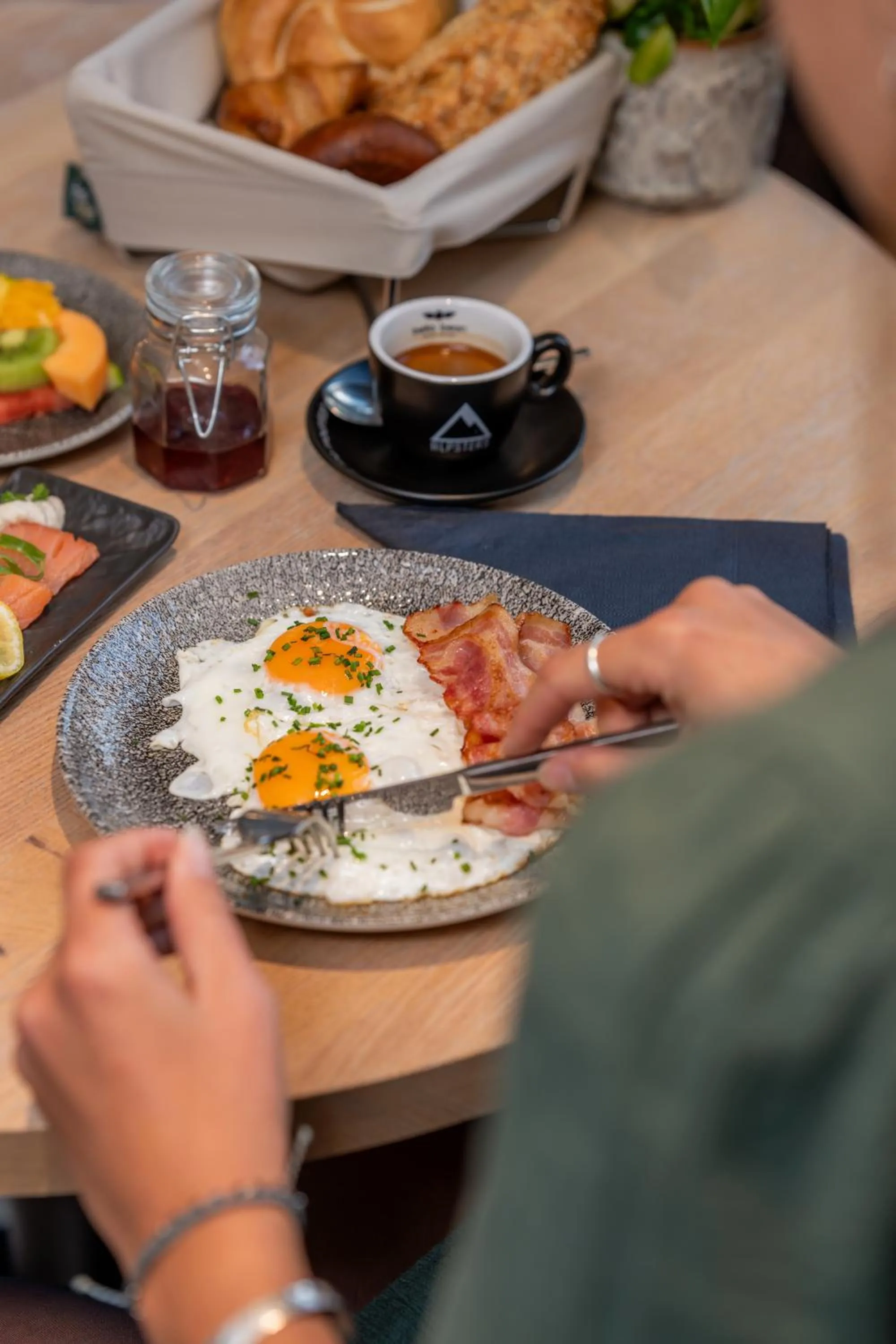 Restaurant/places to eat in Elements Resort Zell am See BW Signature Collection