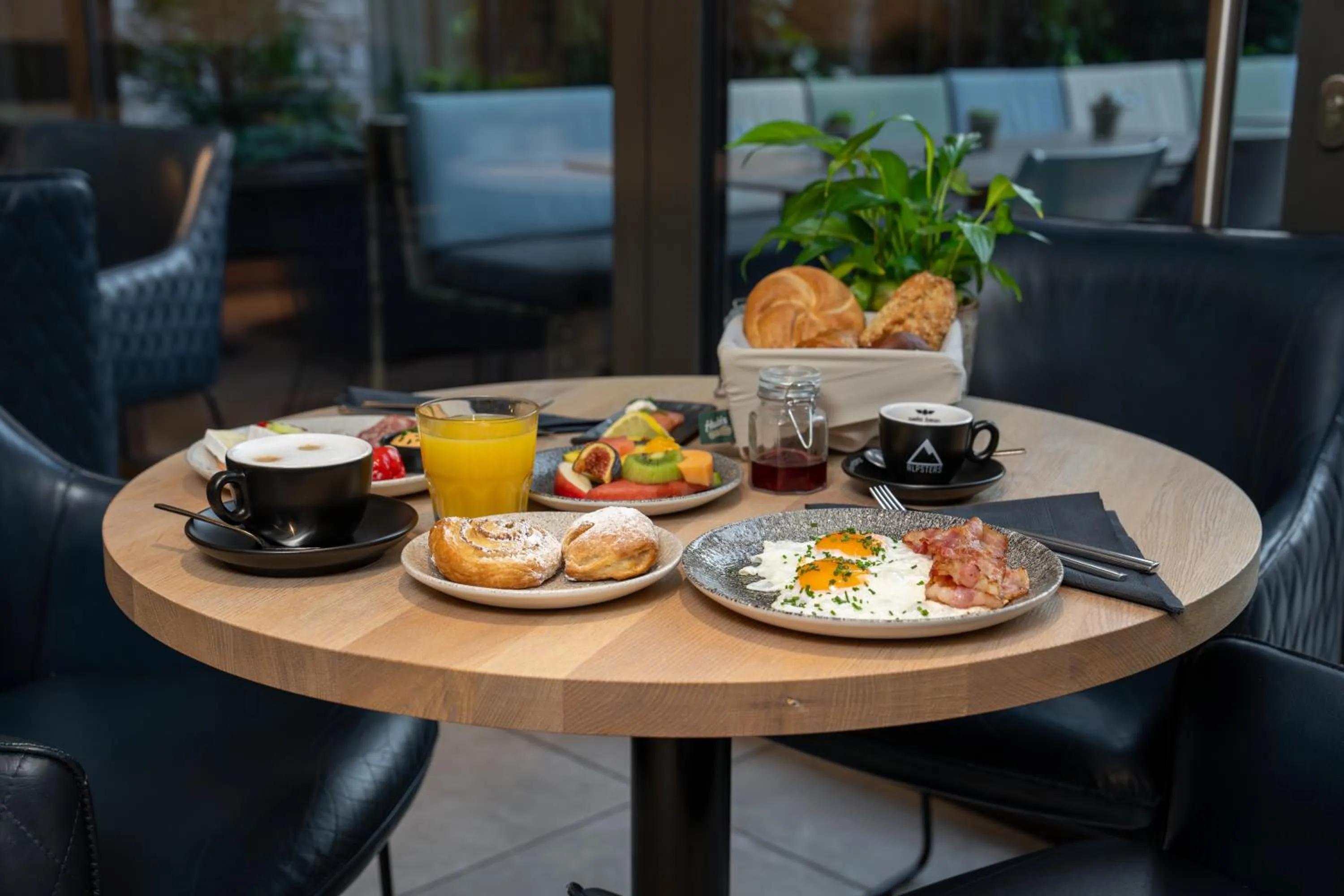 Restaurant/places to eat in Elements Resort Zell am See BW Signature Collection