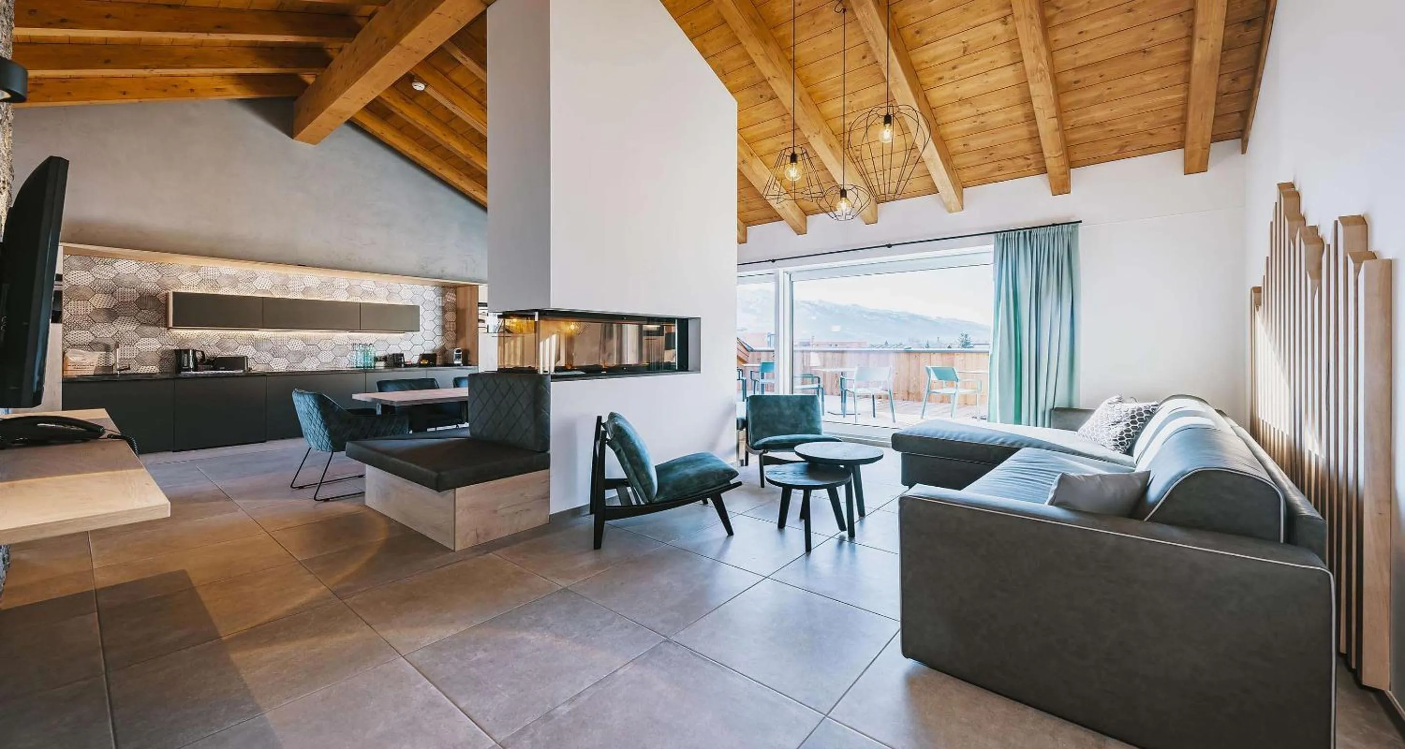 Kitchen or kitchenette in Elements Resort Zell am See BW Signature Collection