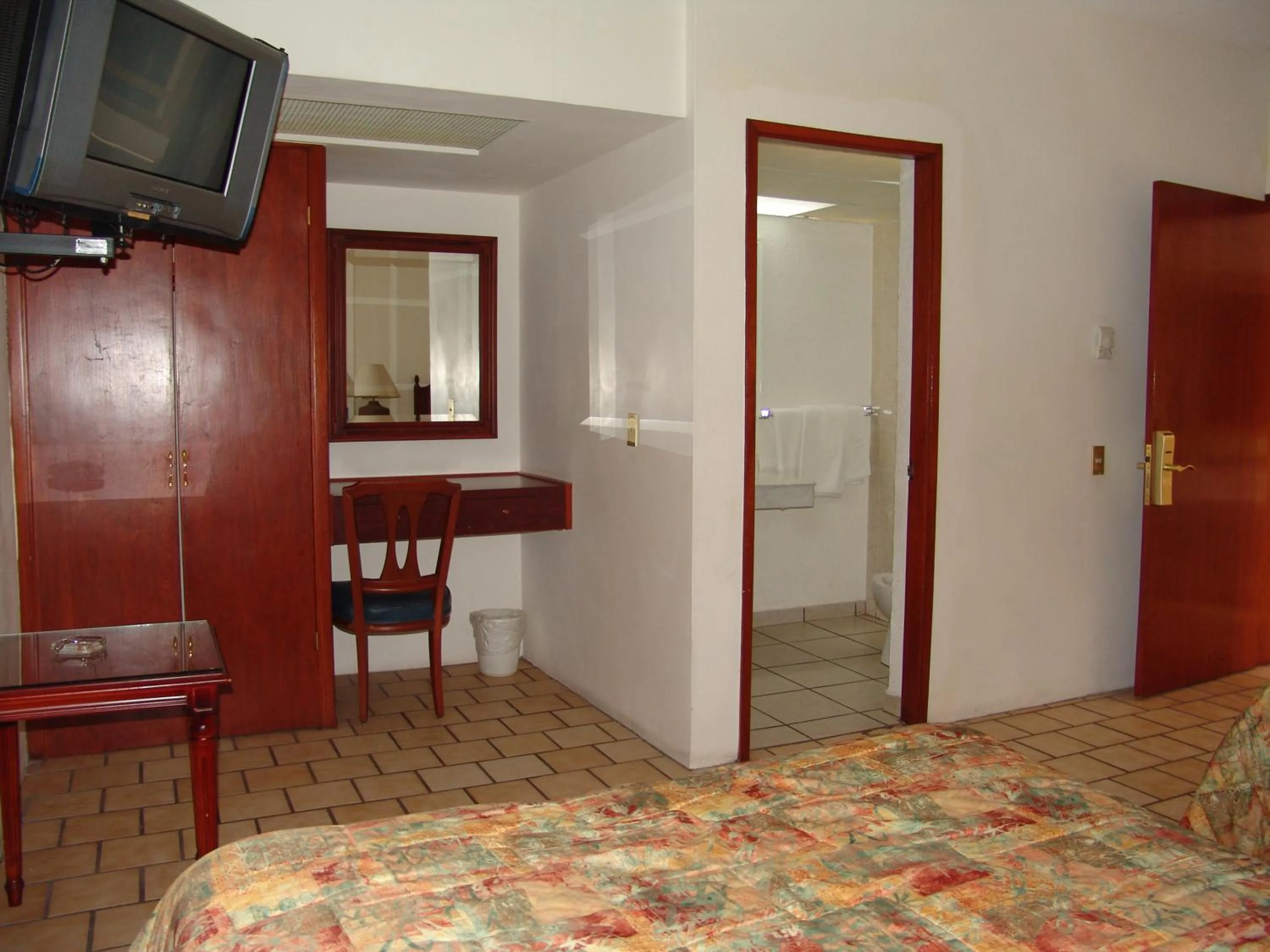 Photo of the whole room, Bed in Hotel Posada Arcos