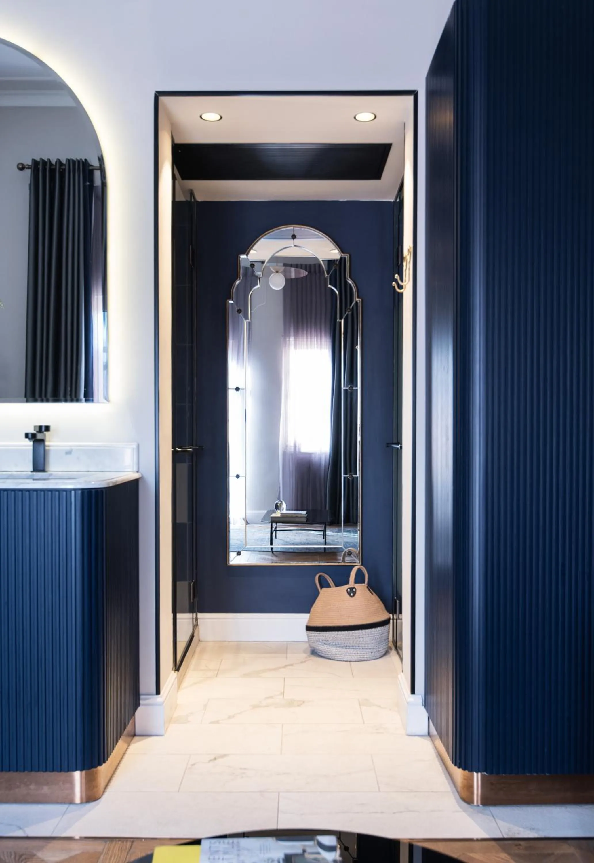 Shower in Elmina Hotel Jaffa