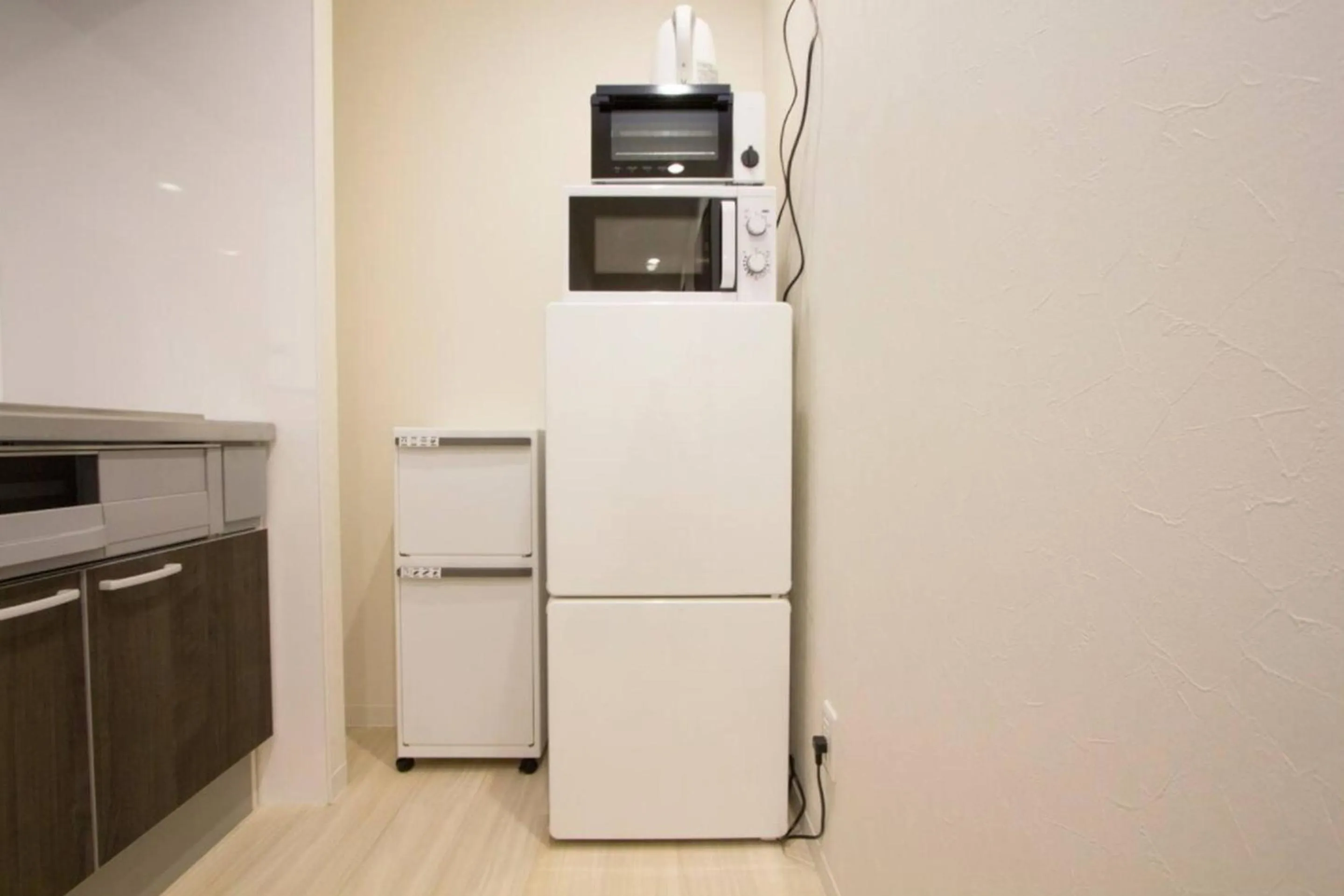 Kitchen or kitchenette in Cozy and Convenient Royal heights