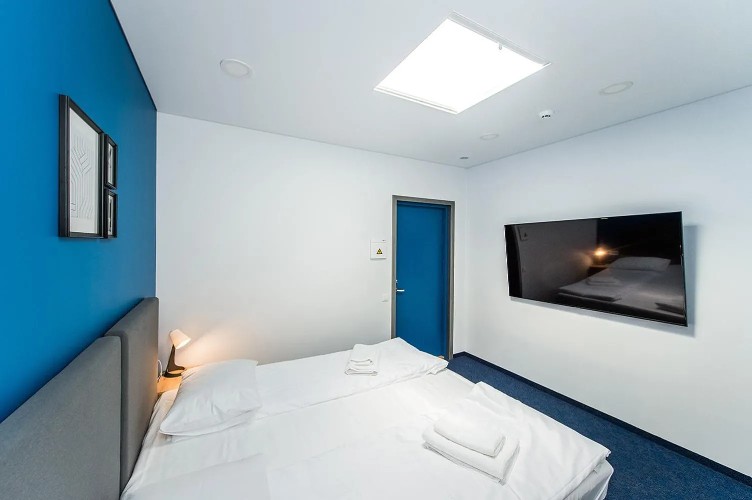TV and multimedia, Bed in Zaliakalnio terasos apartamentai