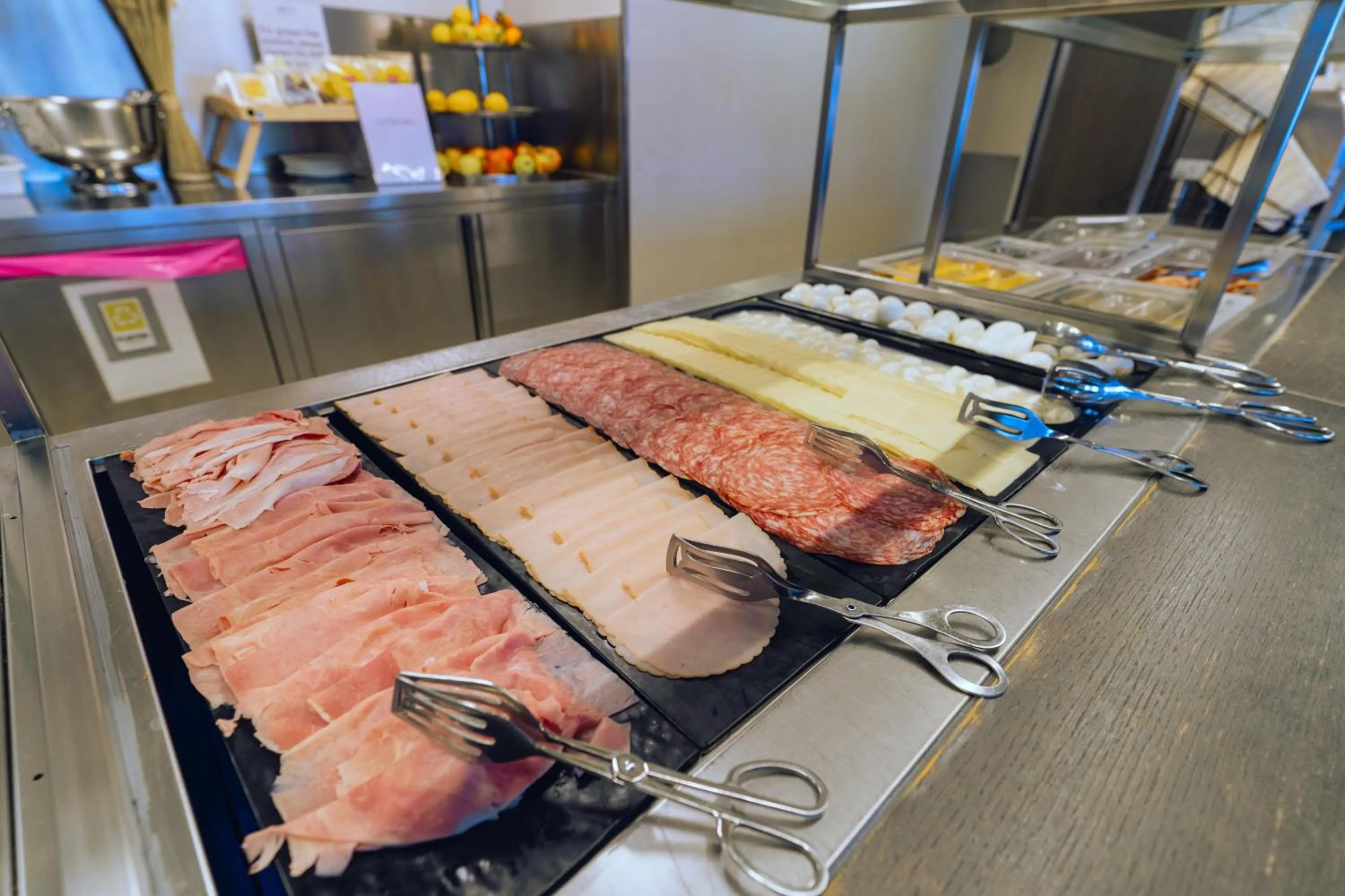 Buffet breakfast in DC HOTEL INTERNATIONAL