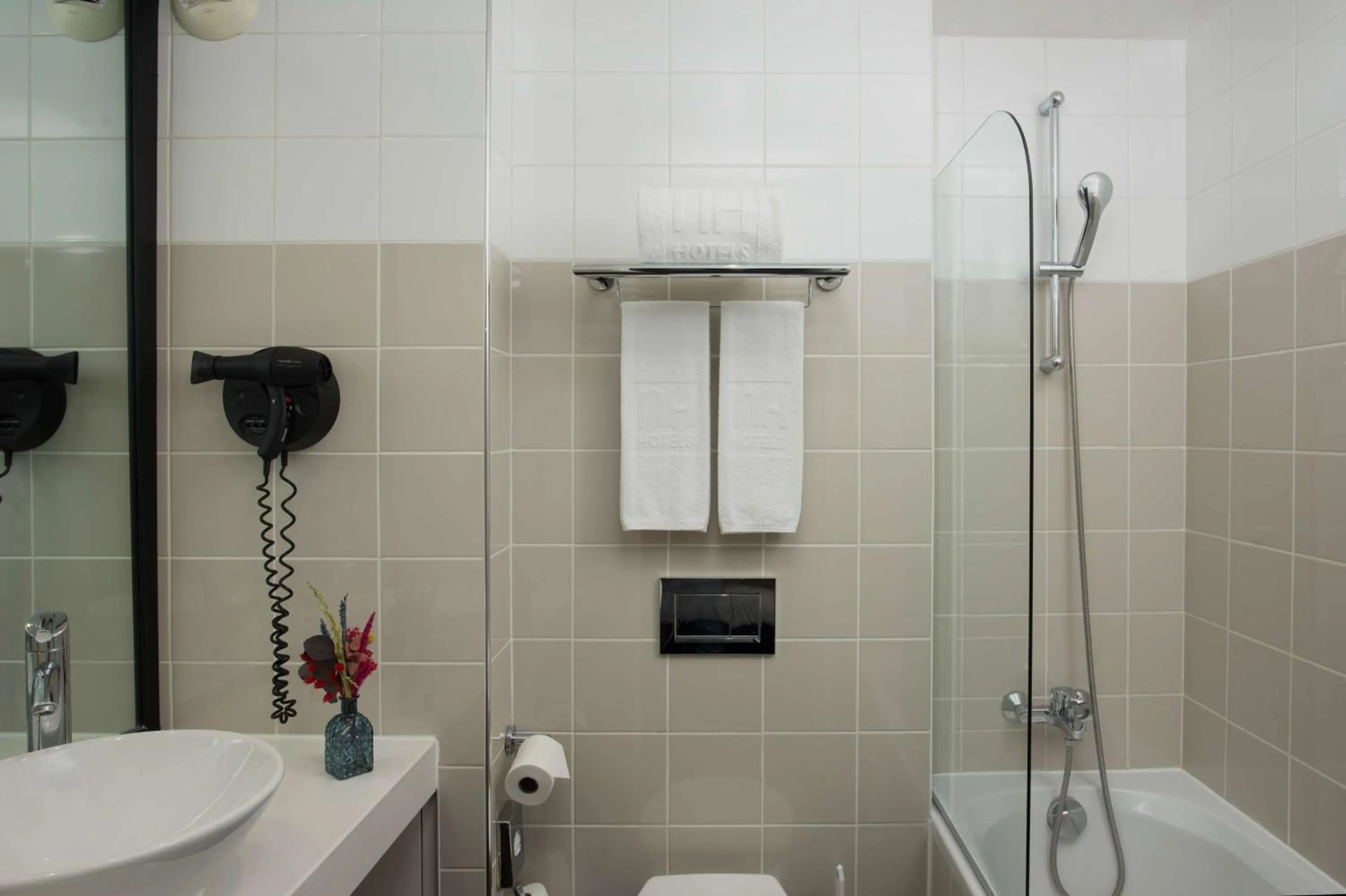 Bathroom in Best Western Opéra Faubourg