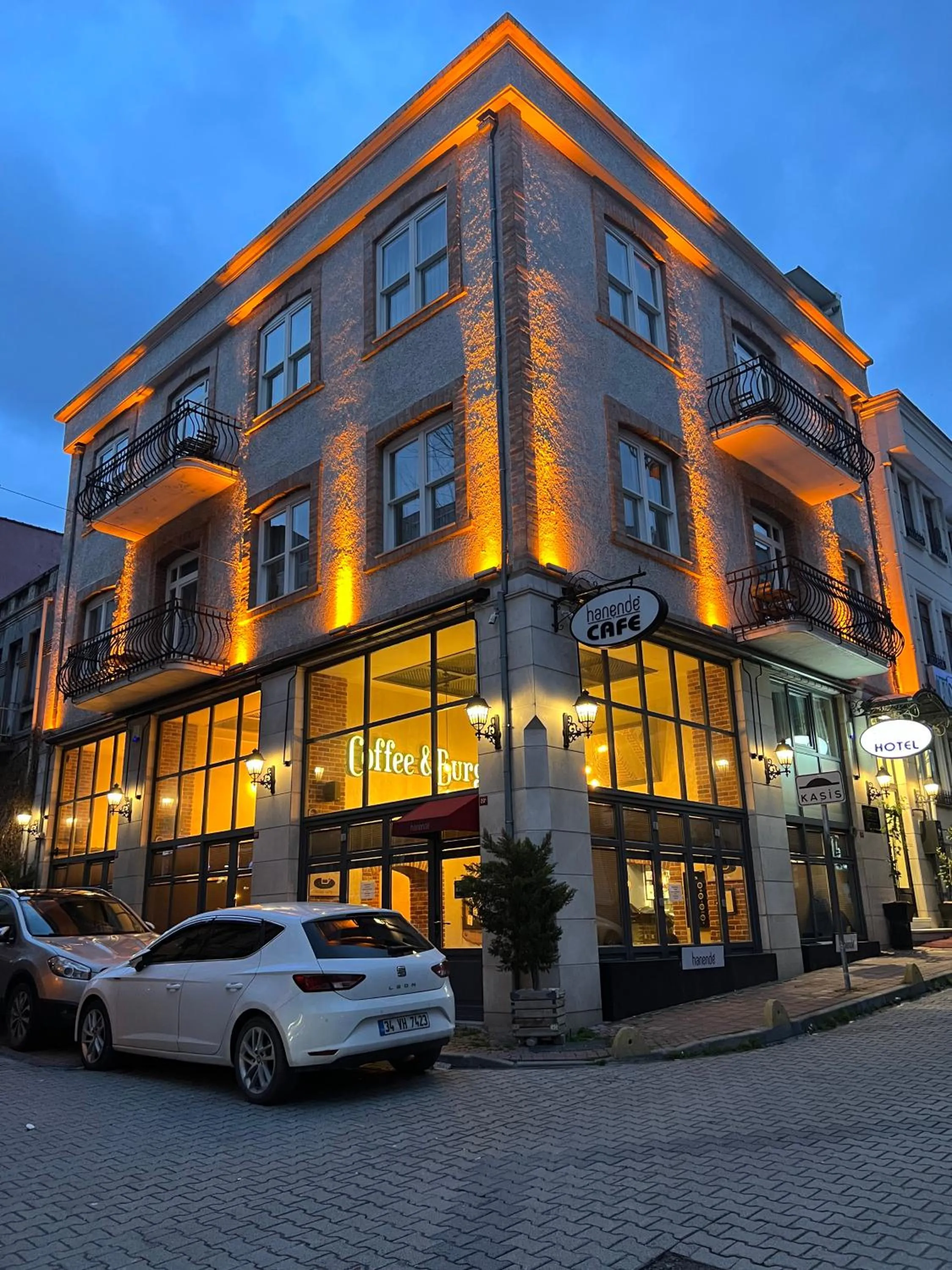 Property building in HANENDE HOTEL