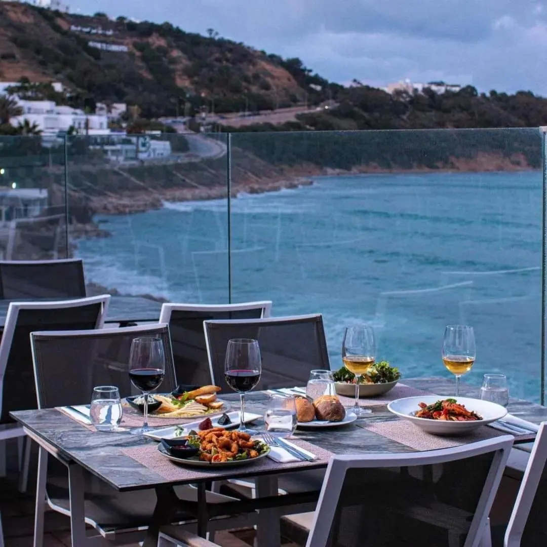 Restaurant/places to eat in La Tour Blanche