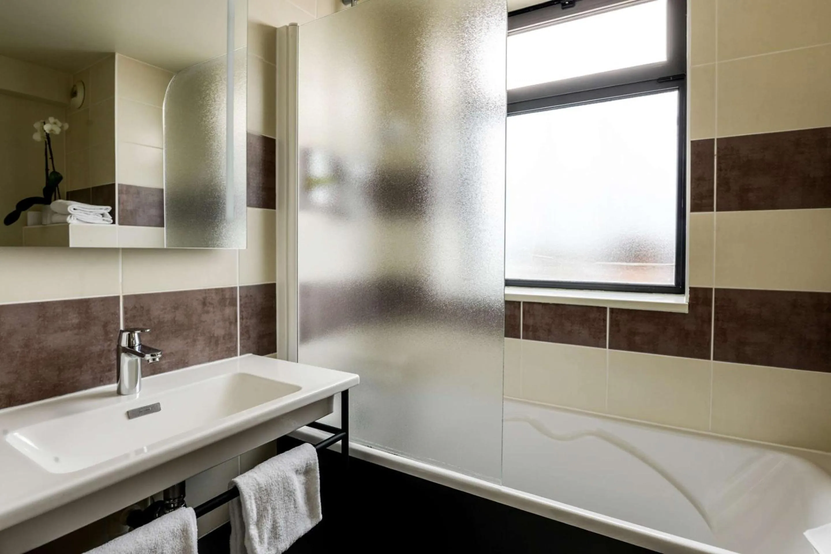 Bedroom in Brit Hotel Du Stade Rennes Ouest