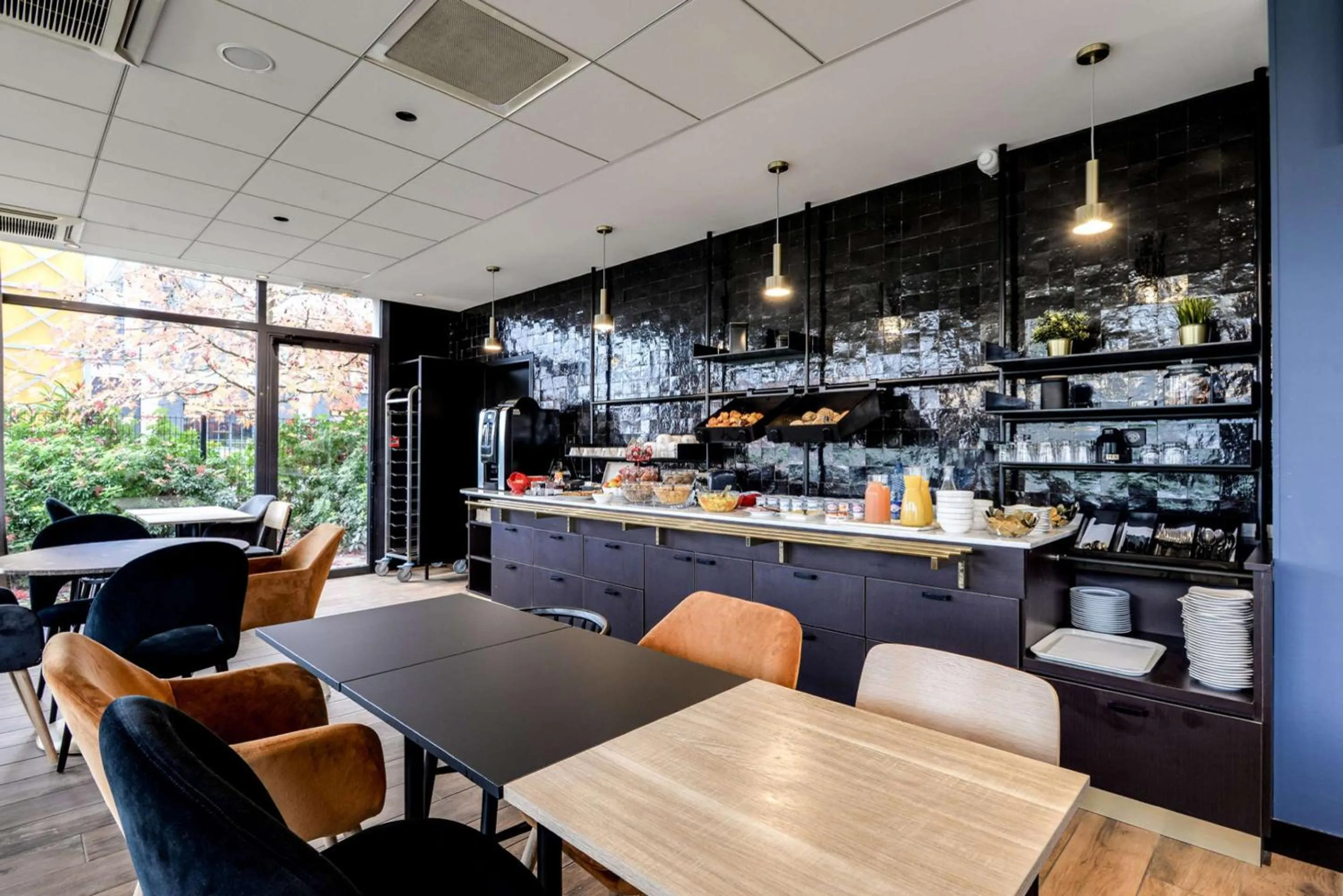 Restaurant/places to eat in Brit Hotel Du Stade Rennes Ouest