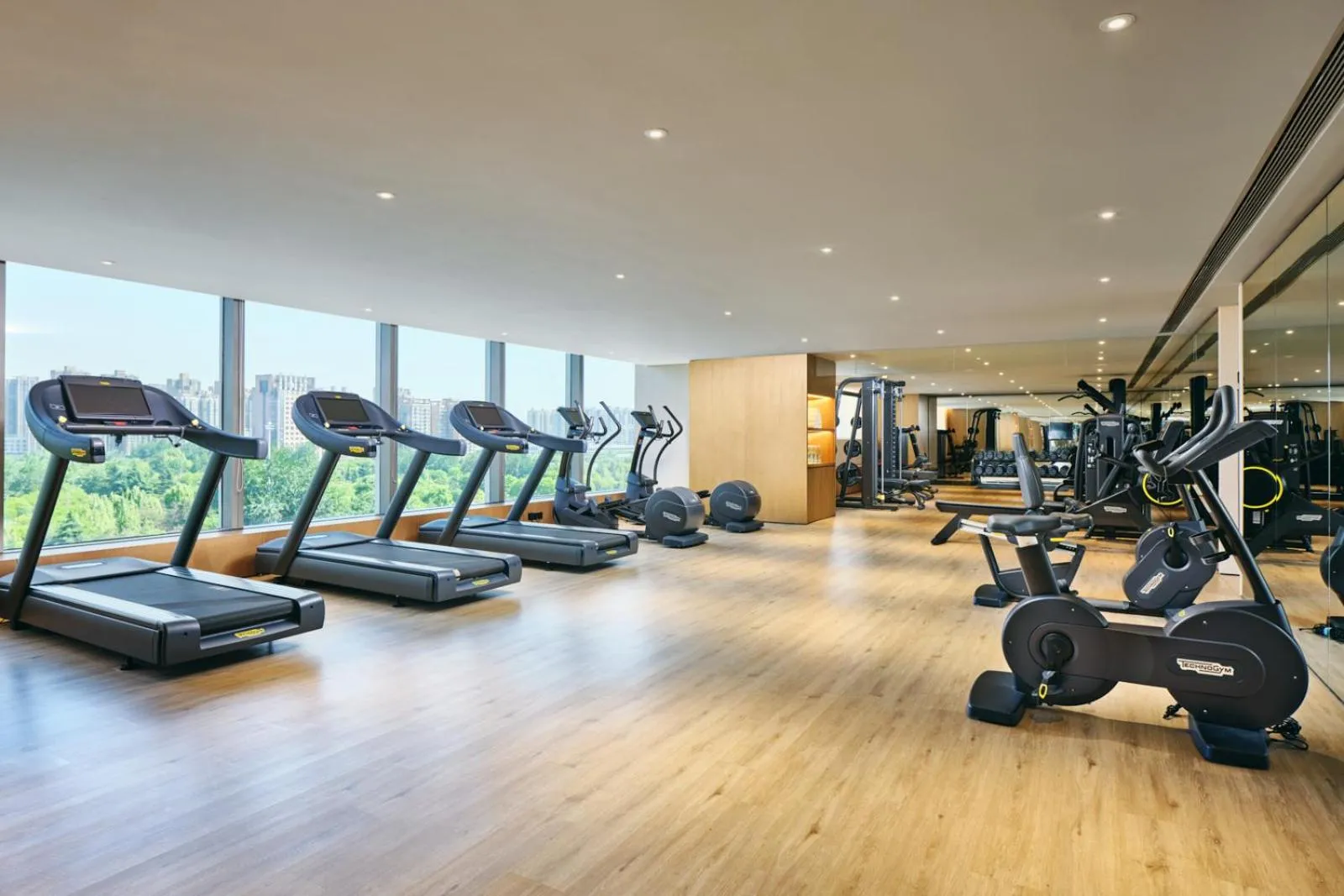 Fitness centre/facilities in InterContinental Xi'an North by IHG