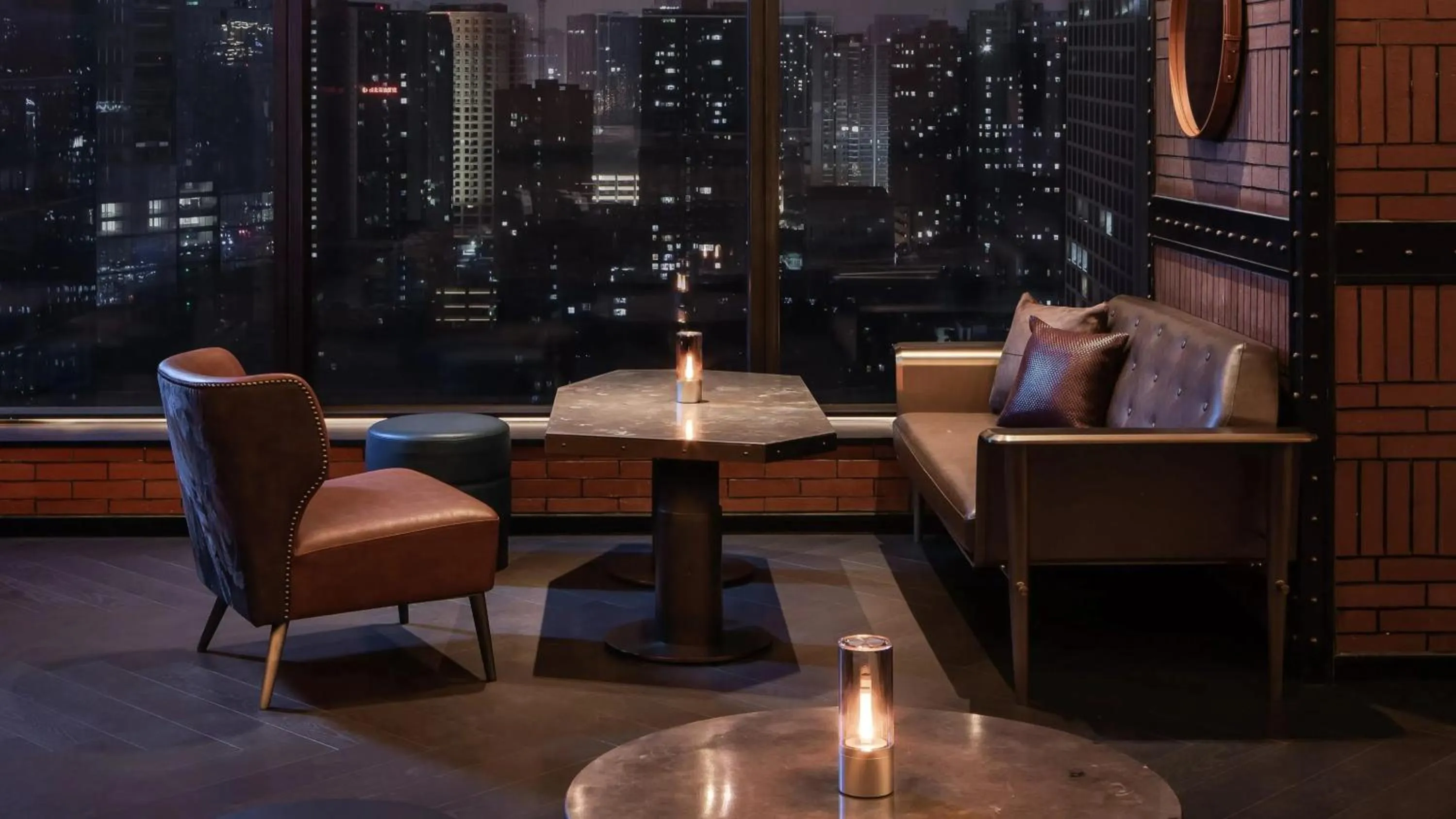 Lounge or bar in InterContinental Xi'an North by IHG