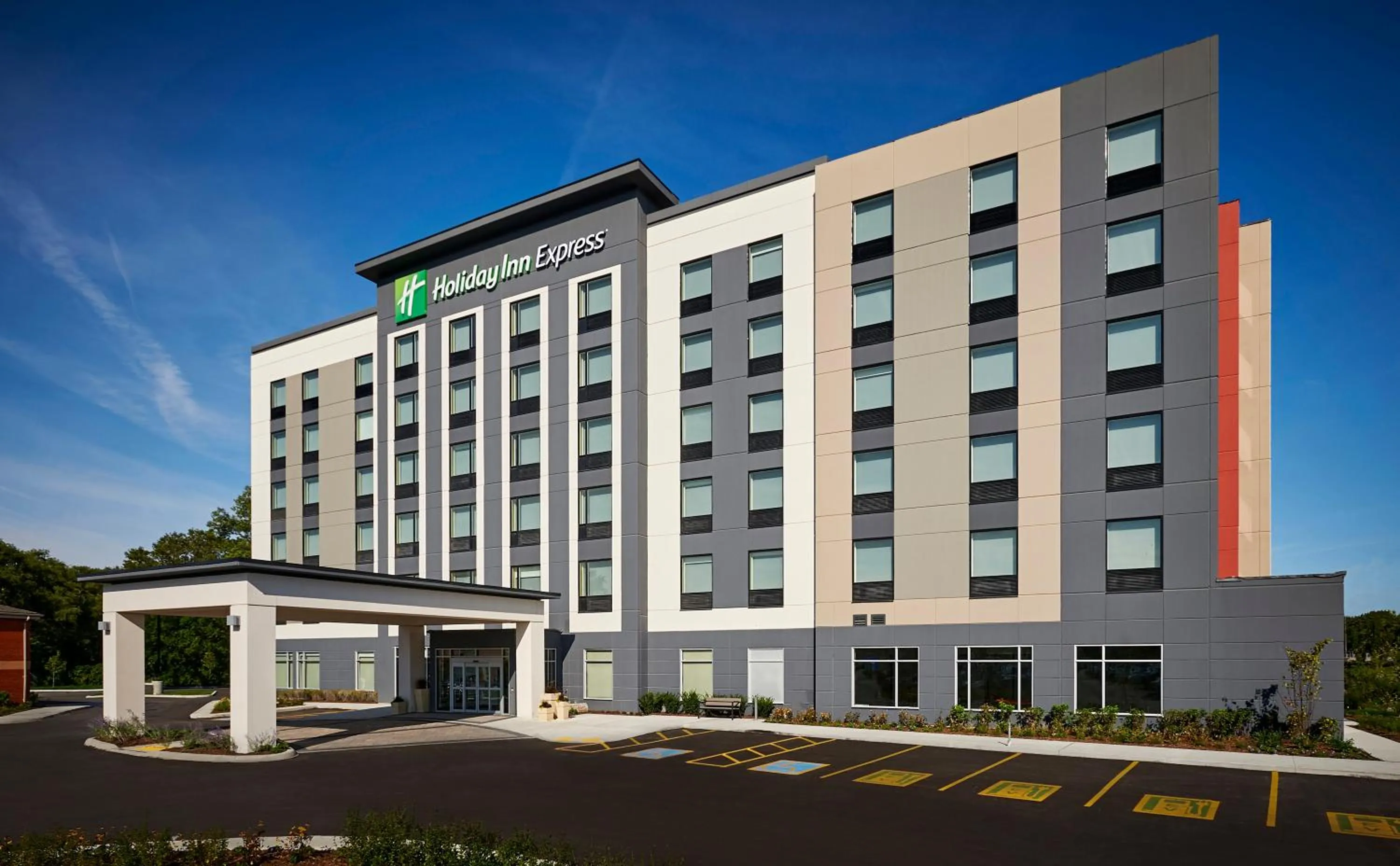 Property building in Holiday Inn Express - Sarnia - Point Edward by IHG
