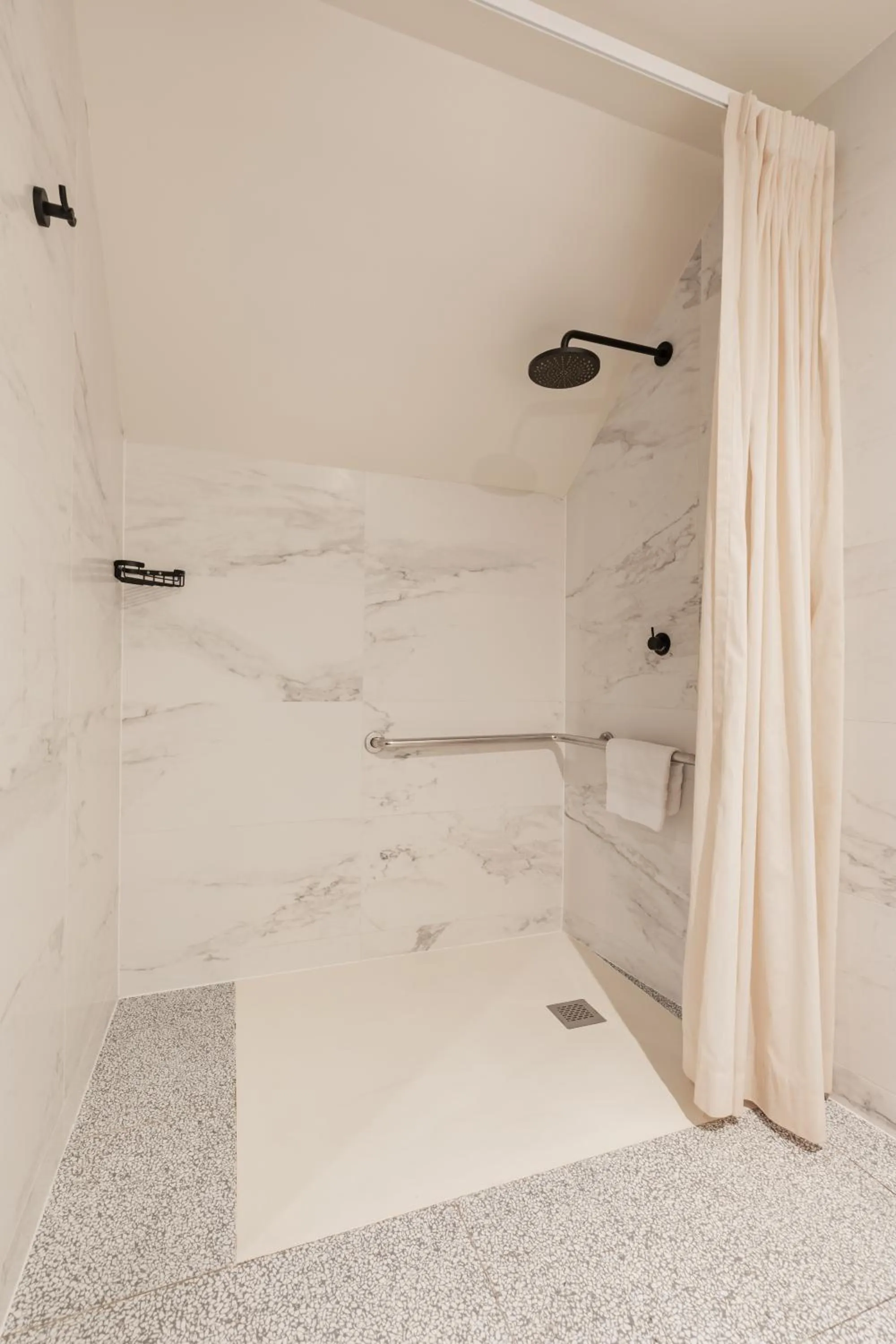 Shower in Getaway Studios Gent