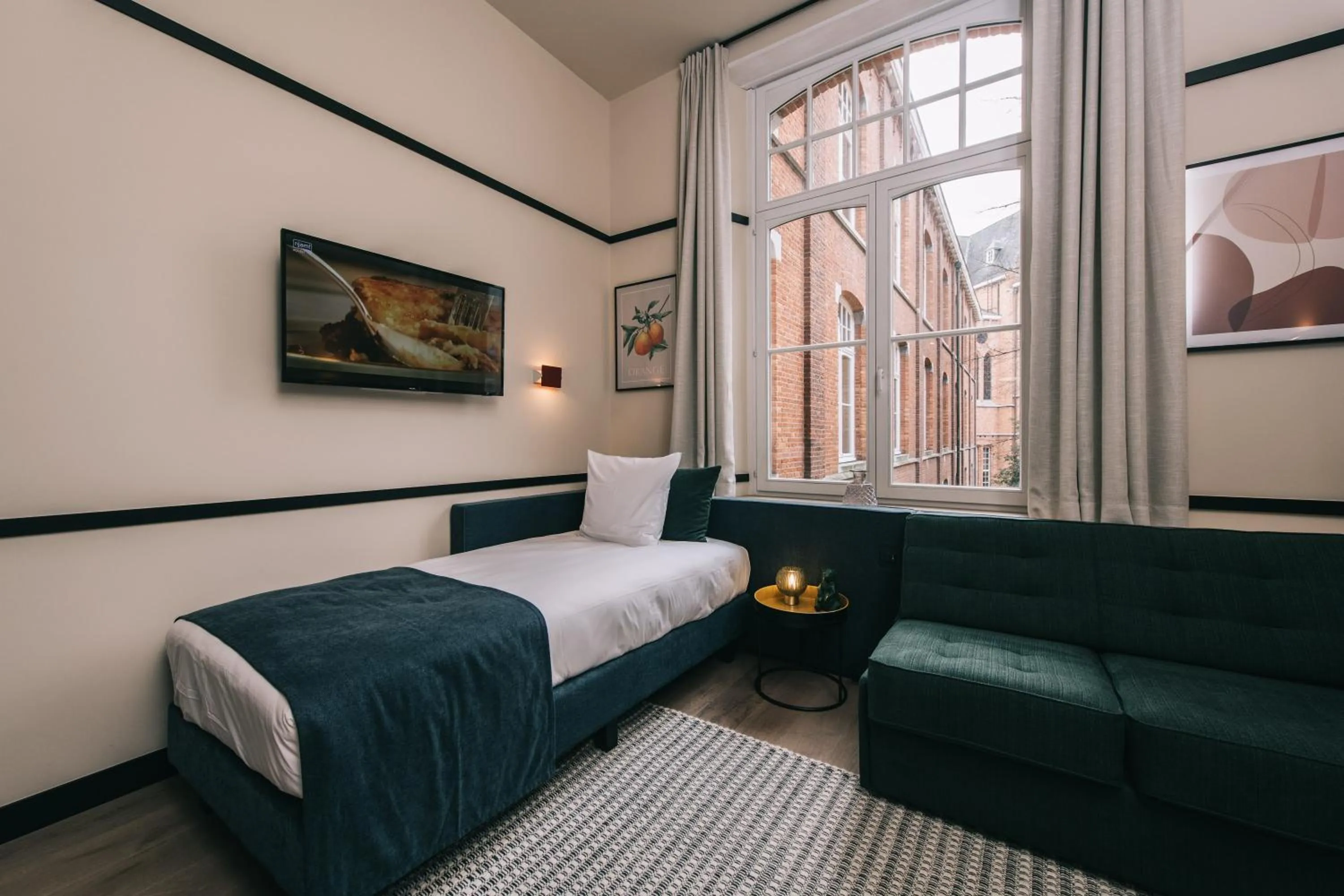 Bed in Getaway Studios Gent