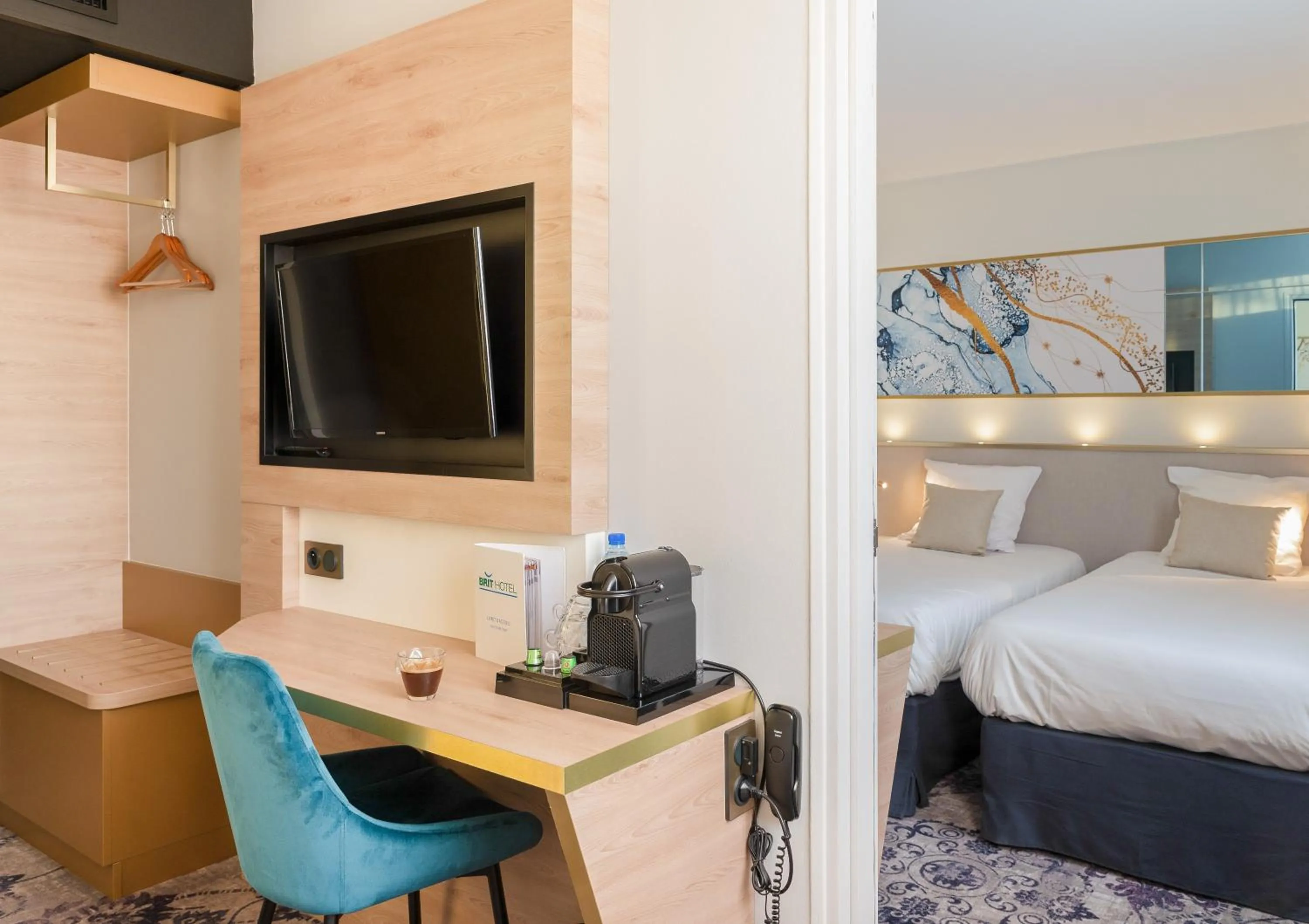 Bed in Brit Hotel Orléans St Jean de Braye - L'Antarès