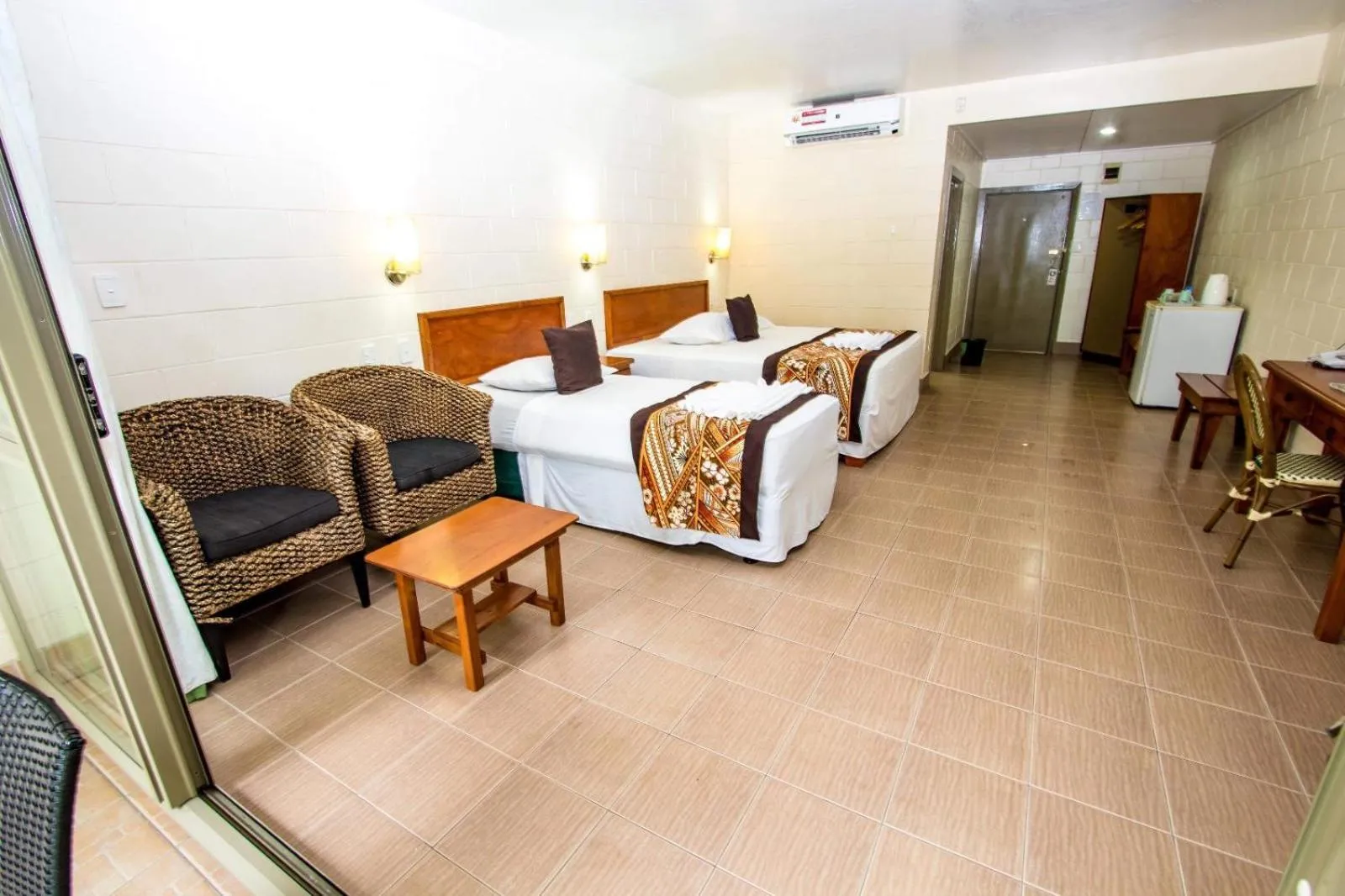 Bed in Hotel Millenia Samoa