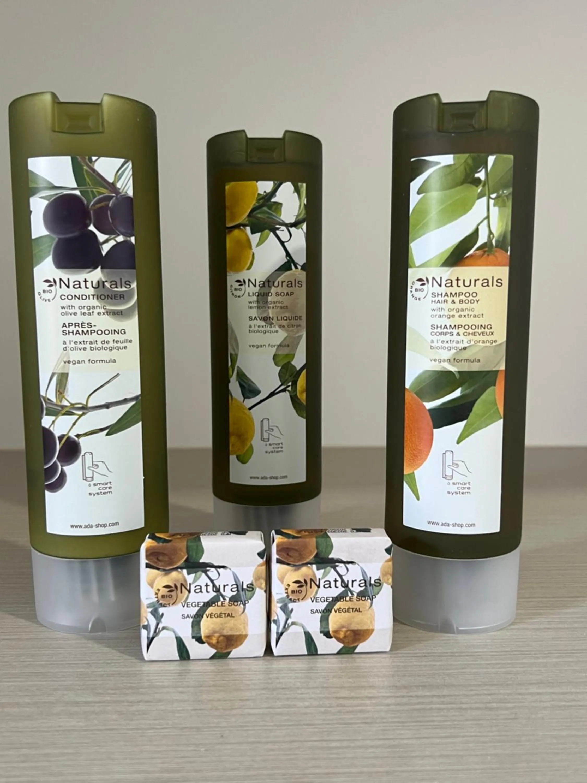 Bathroom in Mollymook Seascape Motel and Apartments