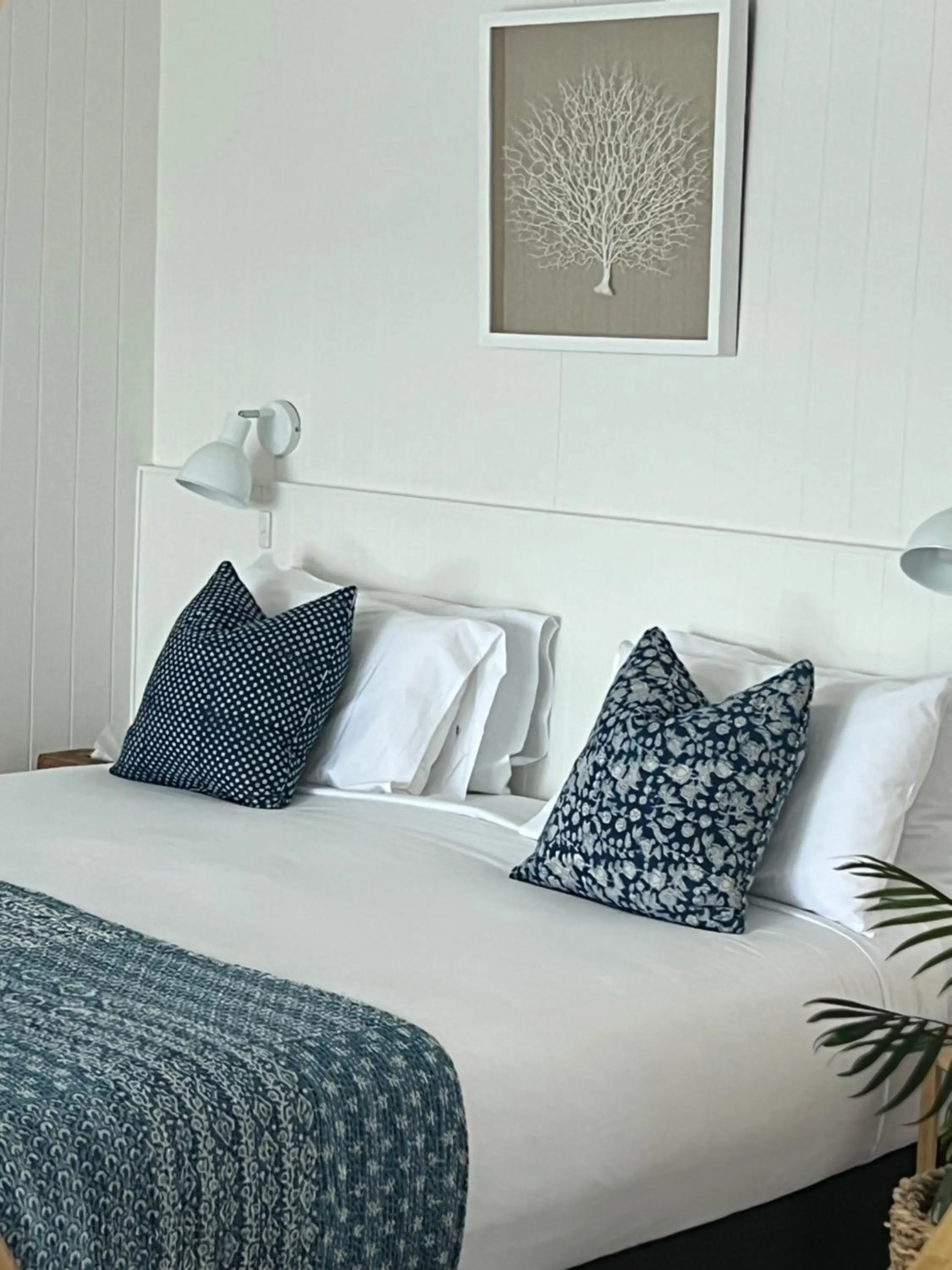 Bed in Mollymook Seascape Motel and Apartments