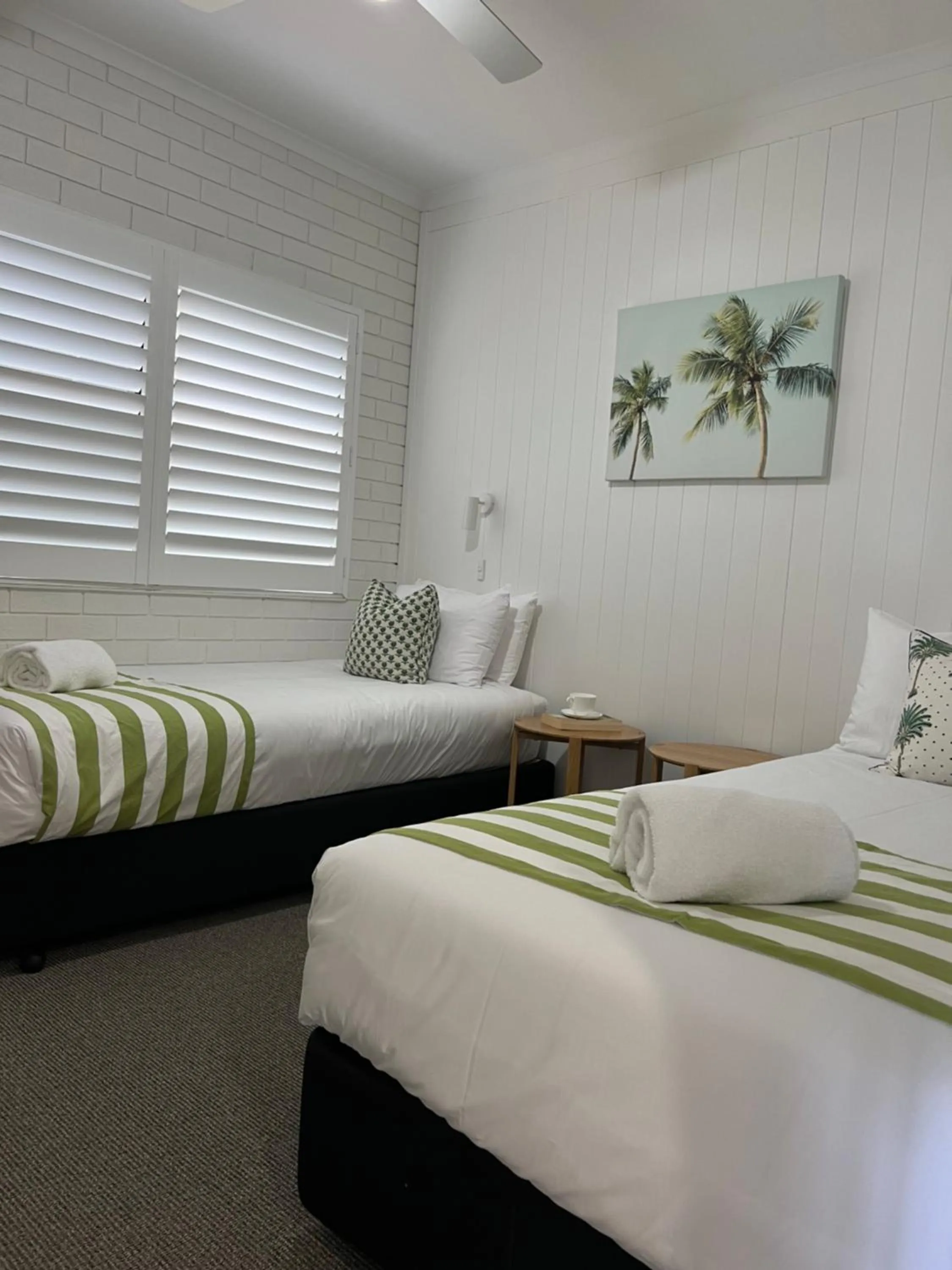 Bedroom, Bed in Mollymook Seascape Motel and Apartments
