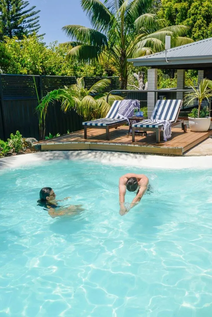 Swimming pool in Mollymook Seascape Motel and Apartments