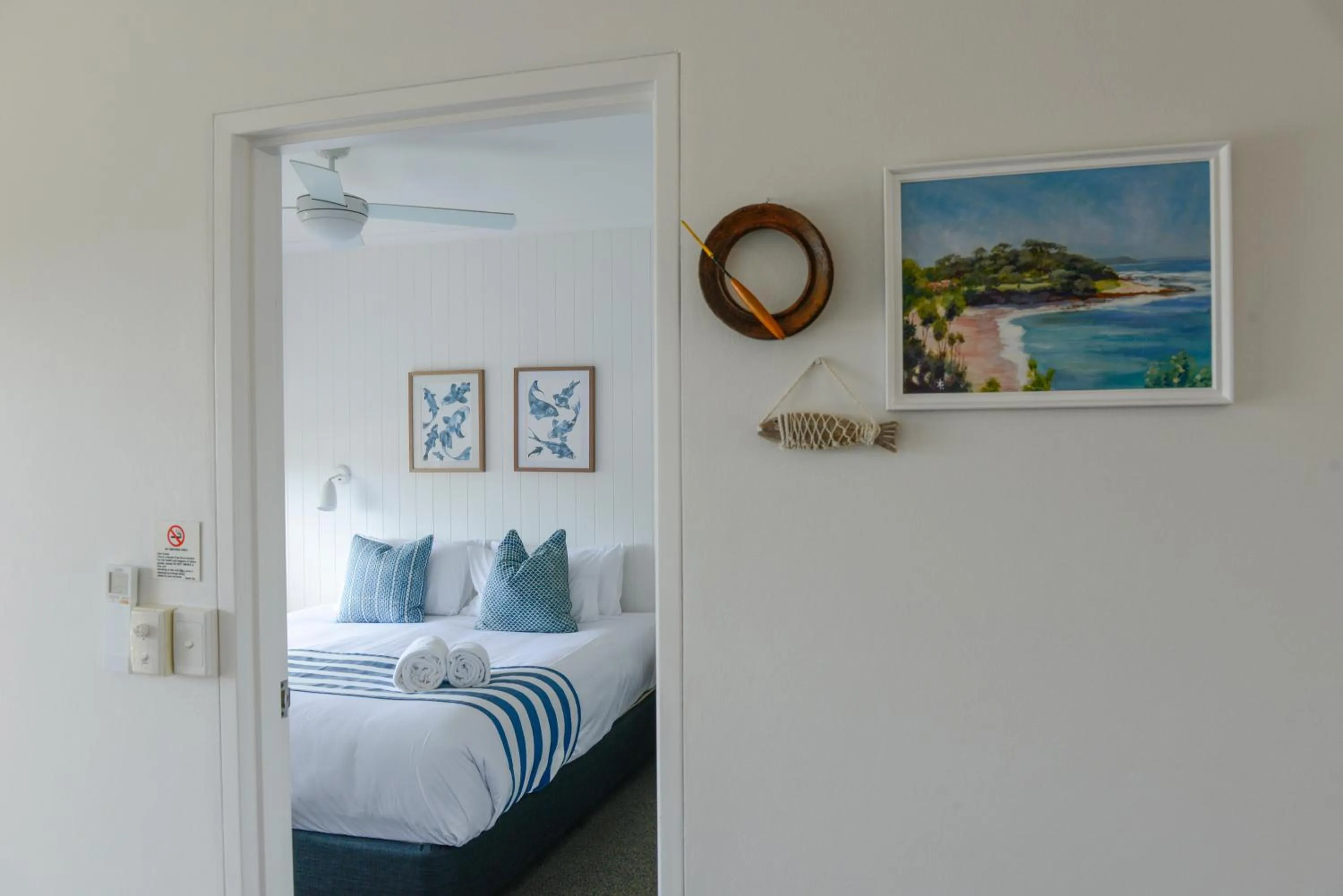 Bedroom, Bed in Mollymook Seascape Motel and Apartments