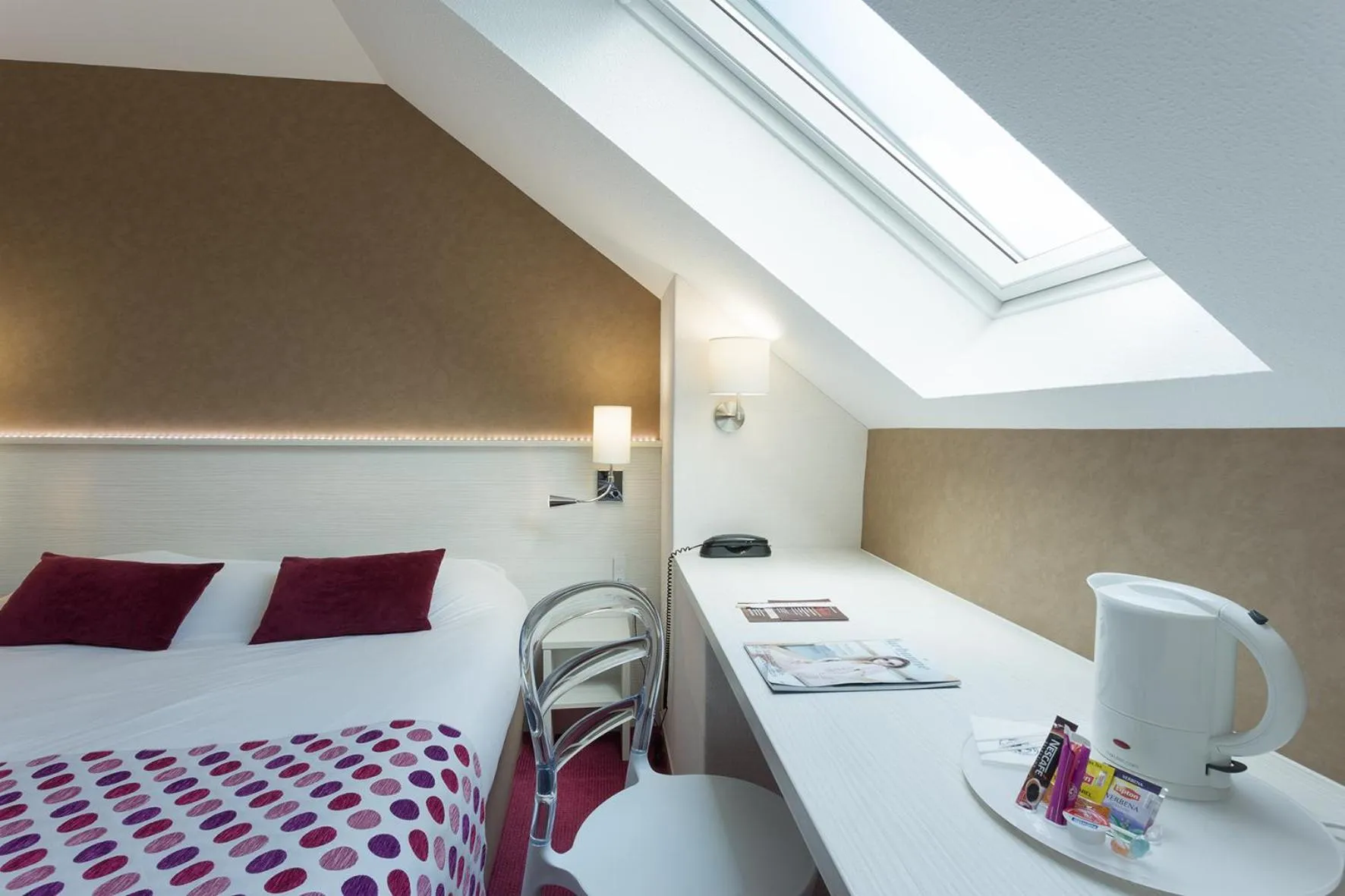 Bed in The Originals City, Hôtel Alizéa, Le Mans Nord