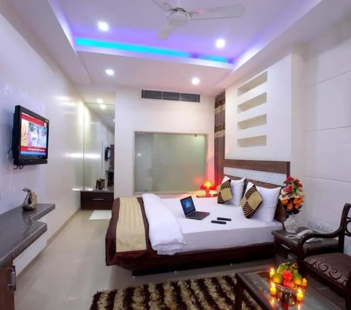 Bed in Hotel Stay Well Dx