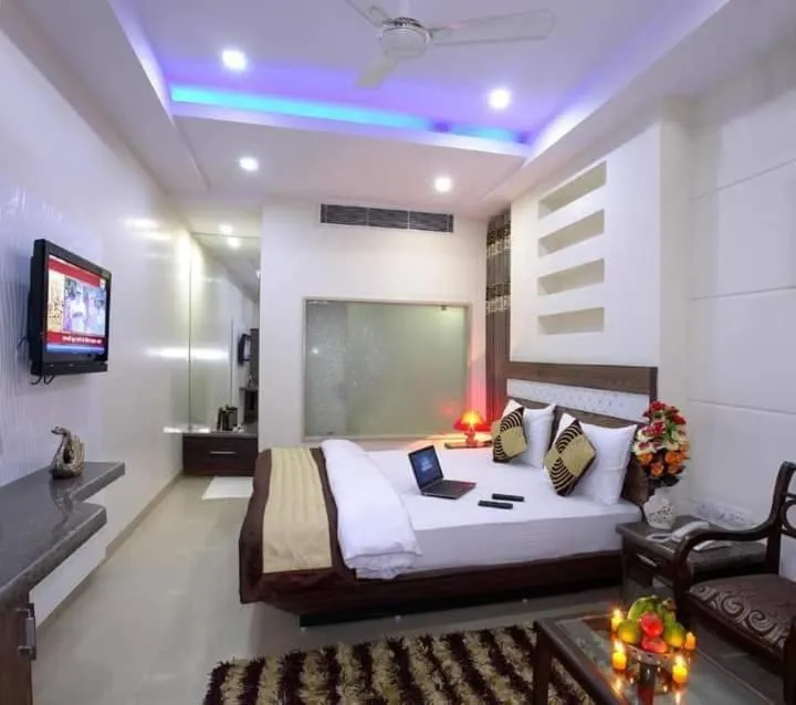 Photo of the whole room, Bed in Hotel Stay Well Dx